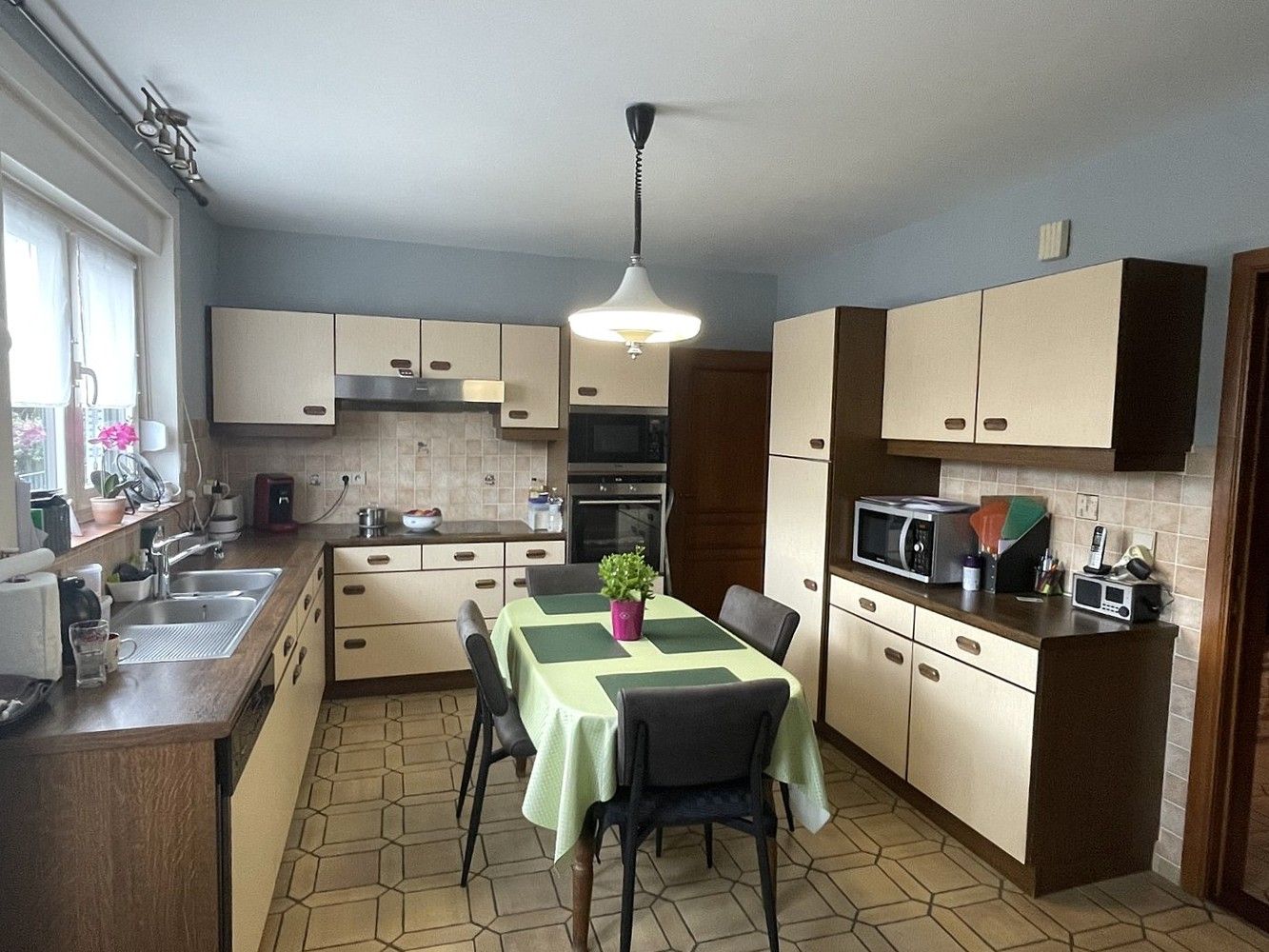 Zeer ruime, perfect onderhouden villa van ca. 475m² - 6 kamers - 3 badkamers nabij centrum Overijse foto 7