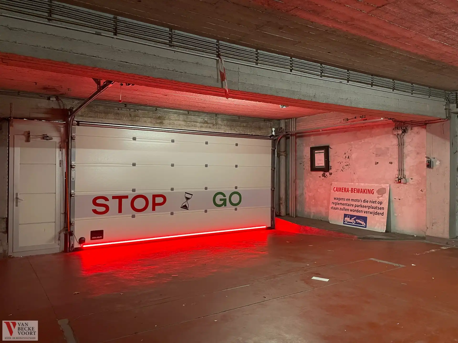 Centraal gelegen autostaanplaats foto 7