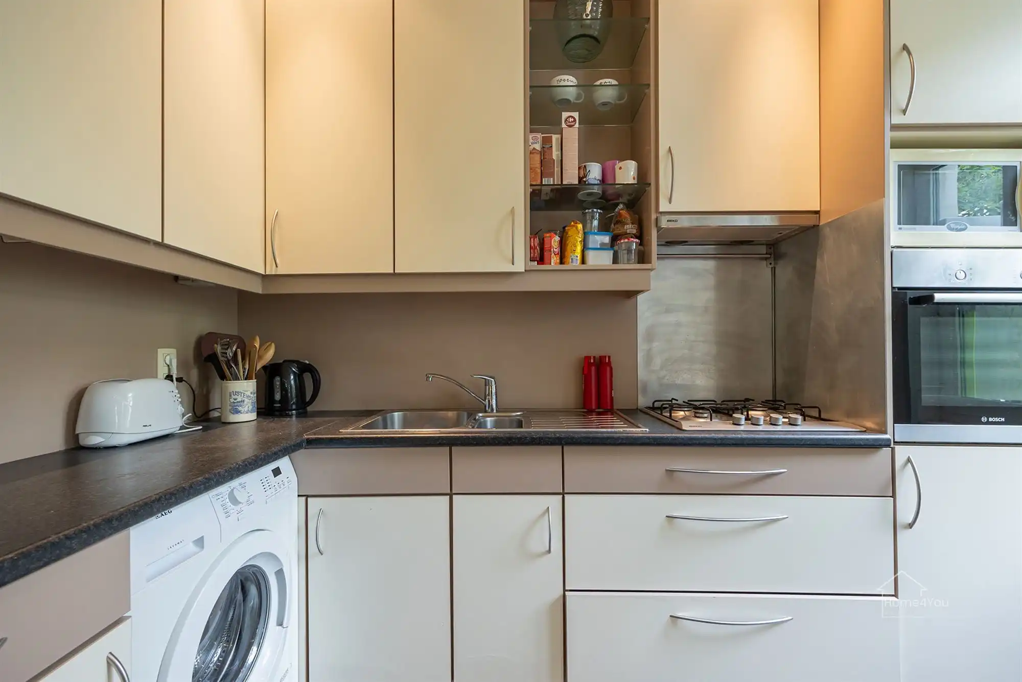 Ruim 2-slpk appartement op toplocatie te Antwerpen! foto 9