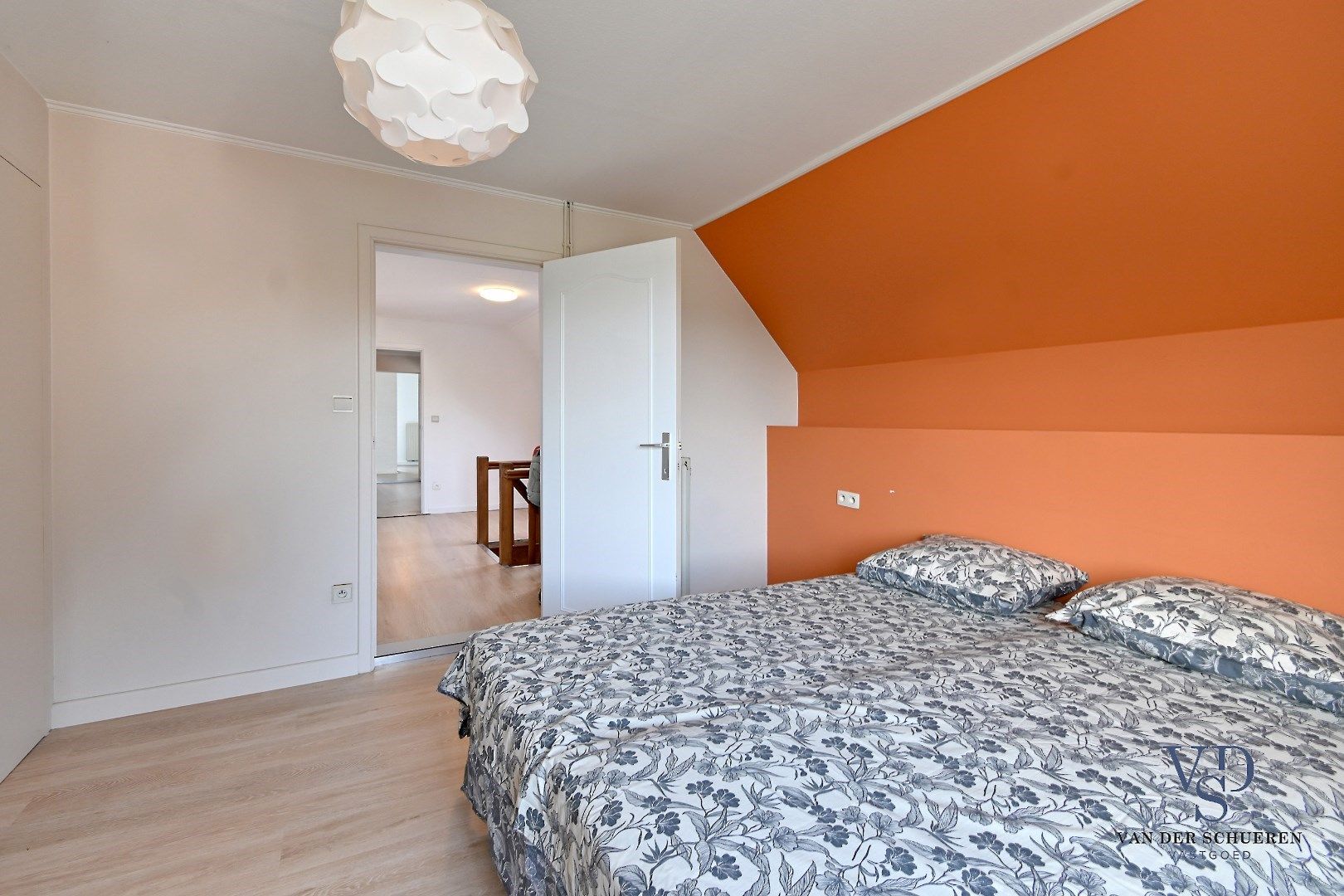 Instapklare woning (2427m²) met stallen. foto 24