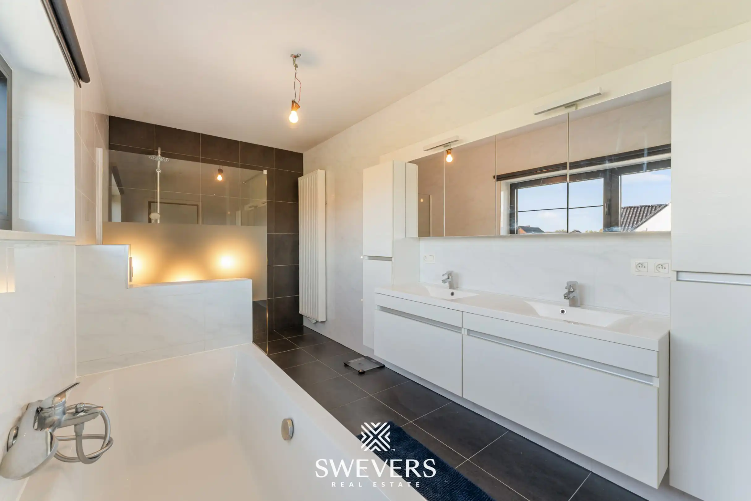 Ruime, energiezuinige open bebouwing met 5 slaapkamers op toplocatie in Alken foto 24