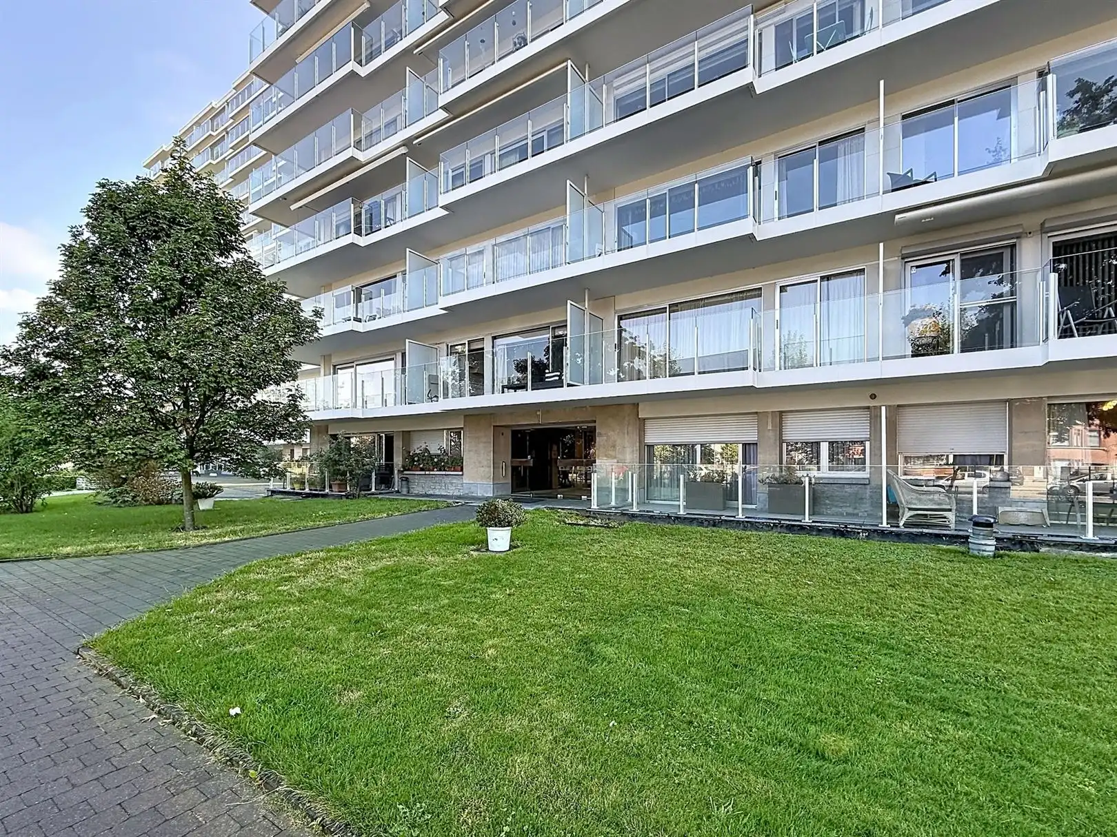 Bemeubeld app 10de V, 2 slpks, 2 terrassen, kelder foto 3