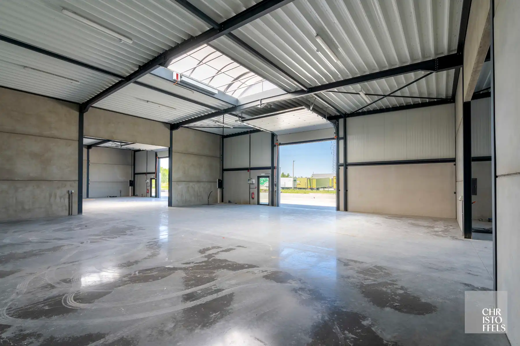 NOG SLECHTS 1 UNIT BESCHIKBAAR - Nieuwe KMO-unit van 225m²  foto 4