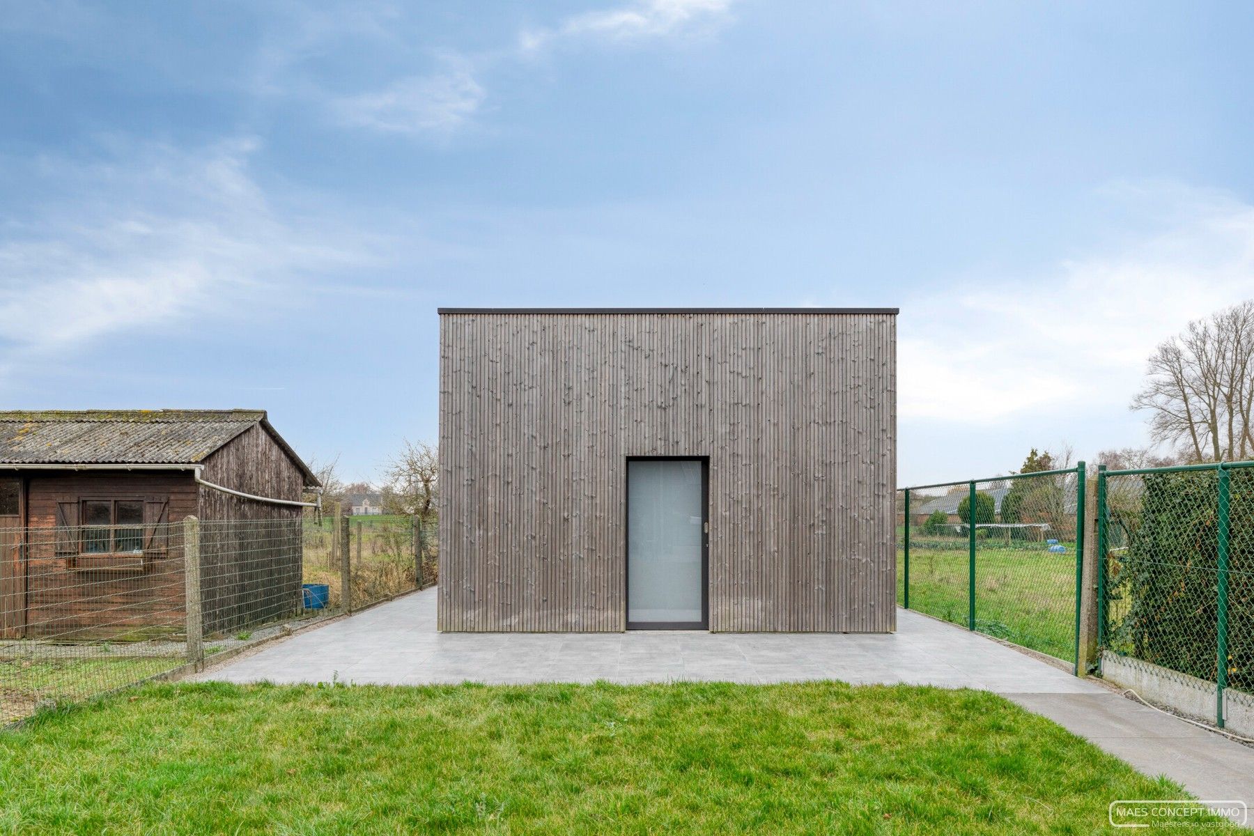 Instapklare halfopen woning in Waregem met bijgebouw en weids zicht foto 23