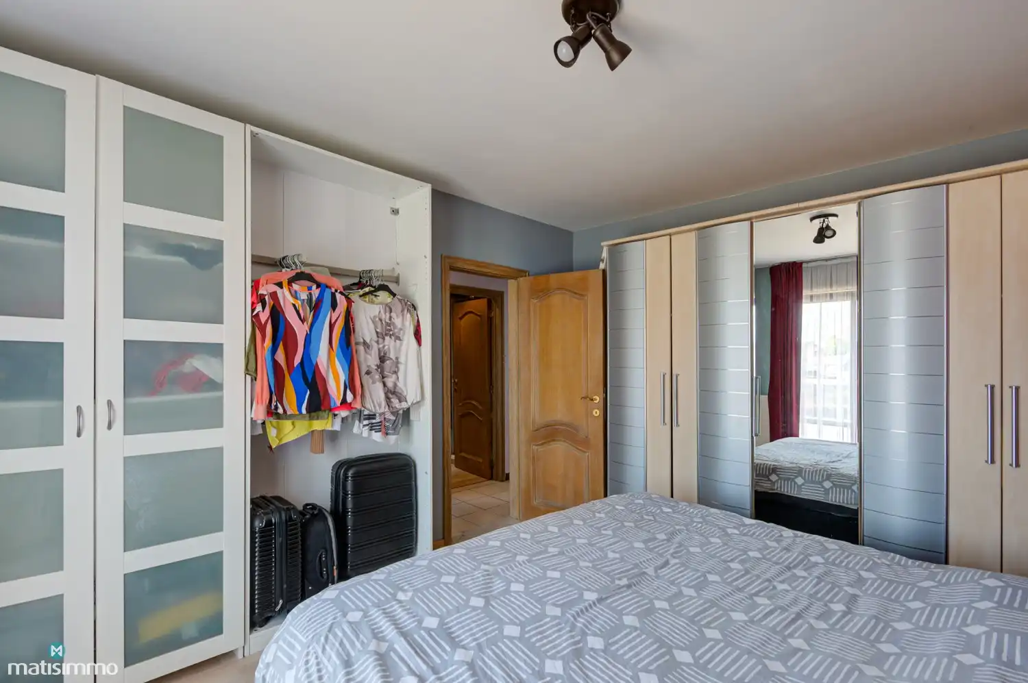 MEERSGEZINSWONING (2 APP.) MET 2 GARAGES, KELDER, ZOLDER EN RUIME TUIN IN MUNSTERBILZEN foto 31