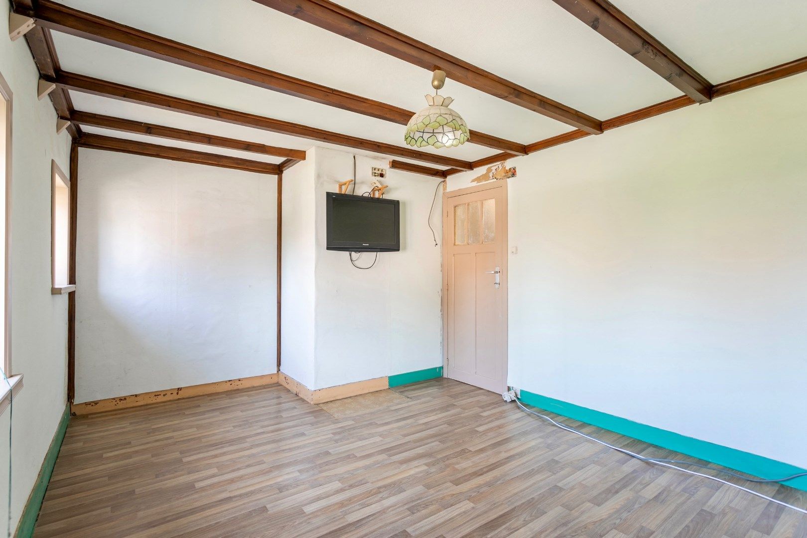 Te renoveren woning met 3 slpk  foto 14