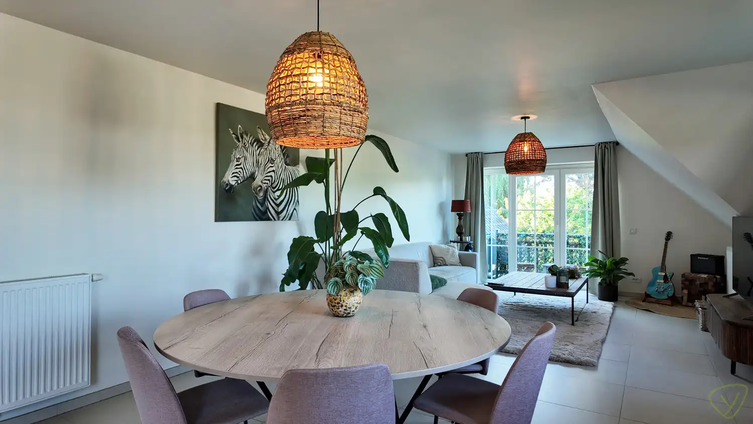 Gezellig duplex-appartement net buiten het centrum van Eeklo! foto 3