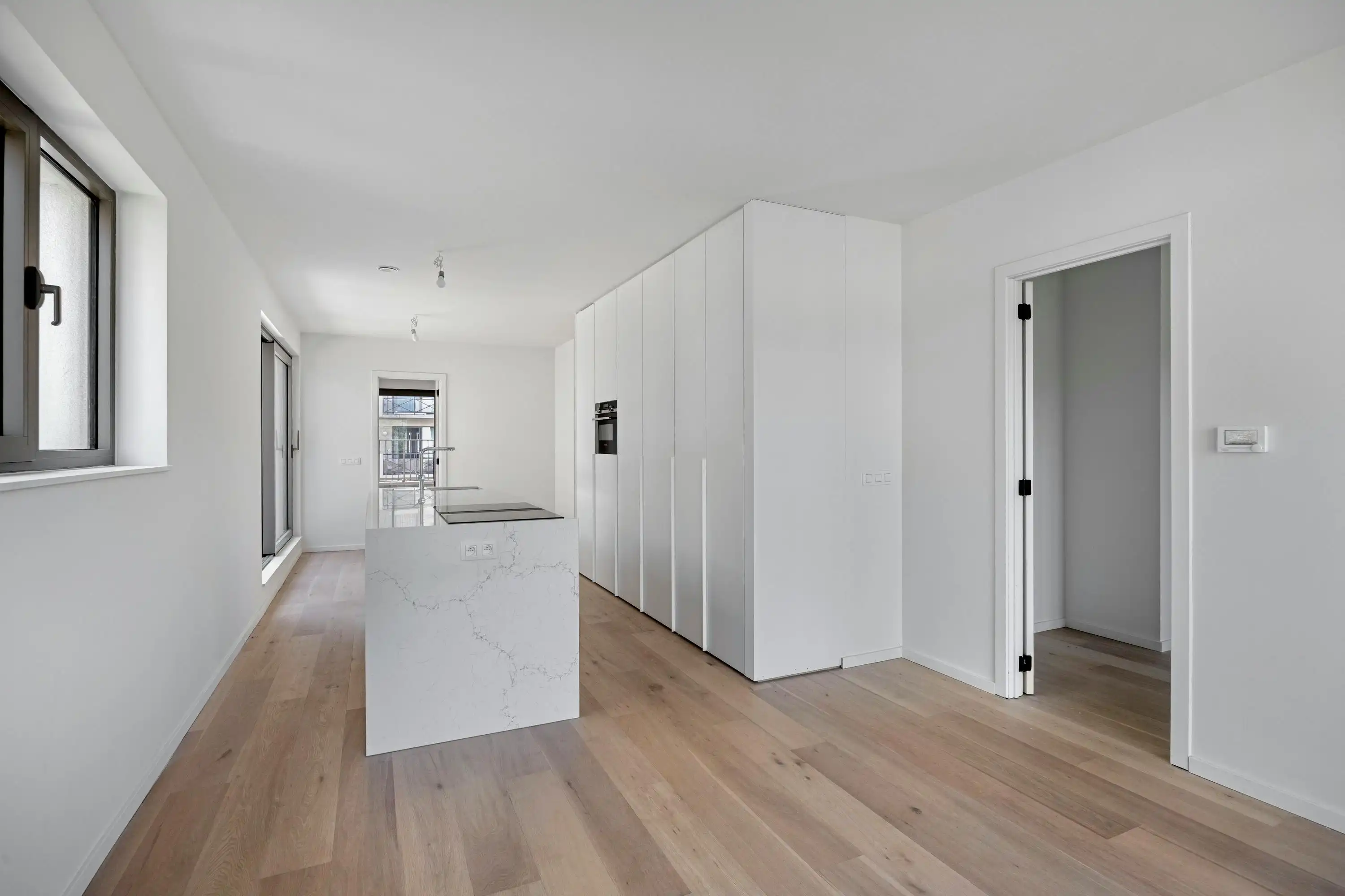 Prachtig nieuwbouwappartement met groen zicht foto 2