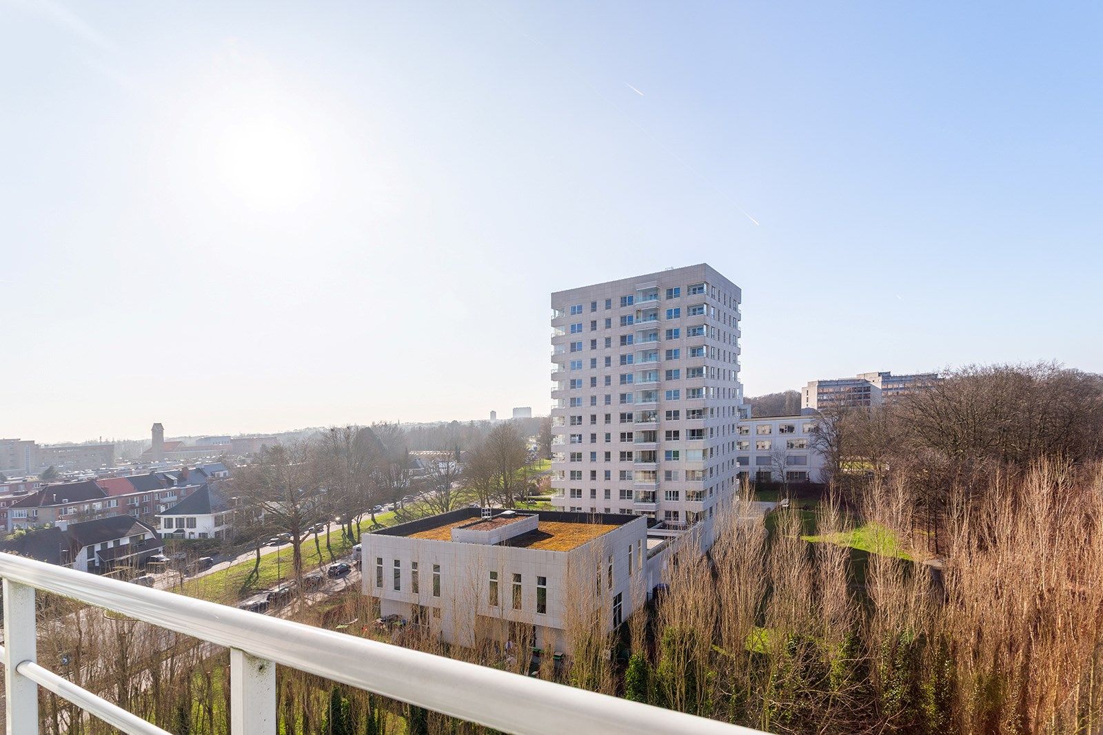 Appartement met 3 slpks, 2 bdks, 3 terrassen en parking foto 16