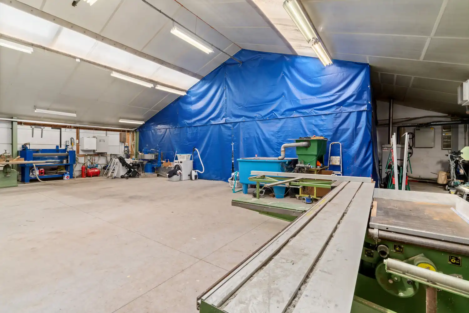 Alleenstaande woning met atelier te Meulebeke. foto 22