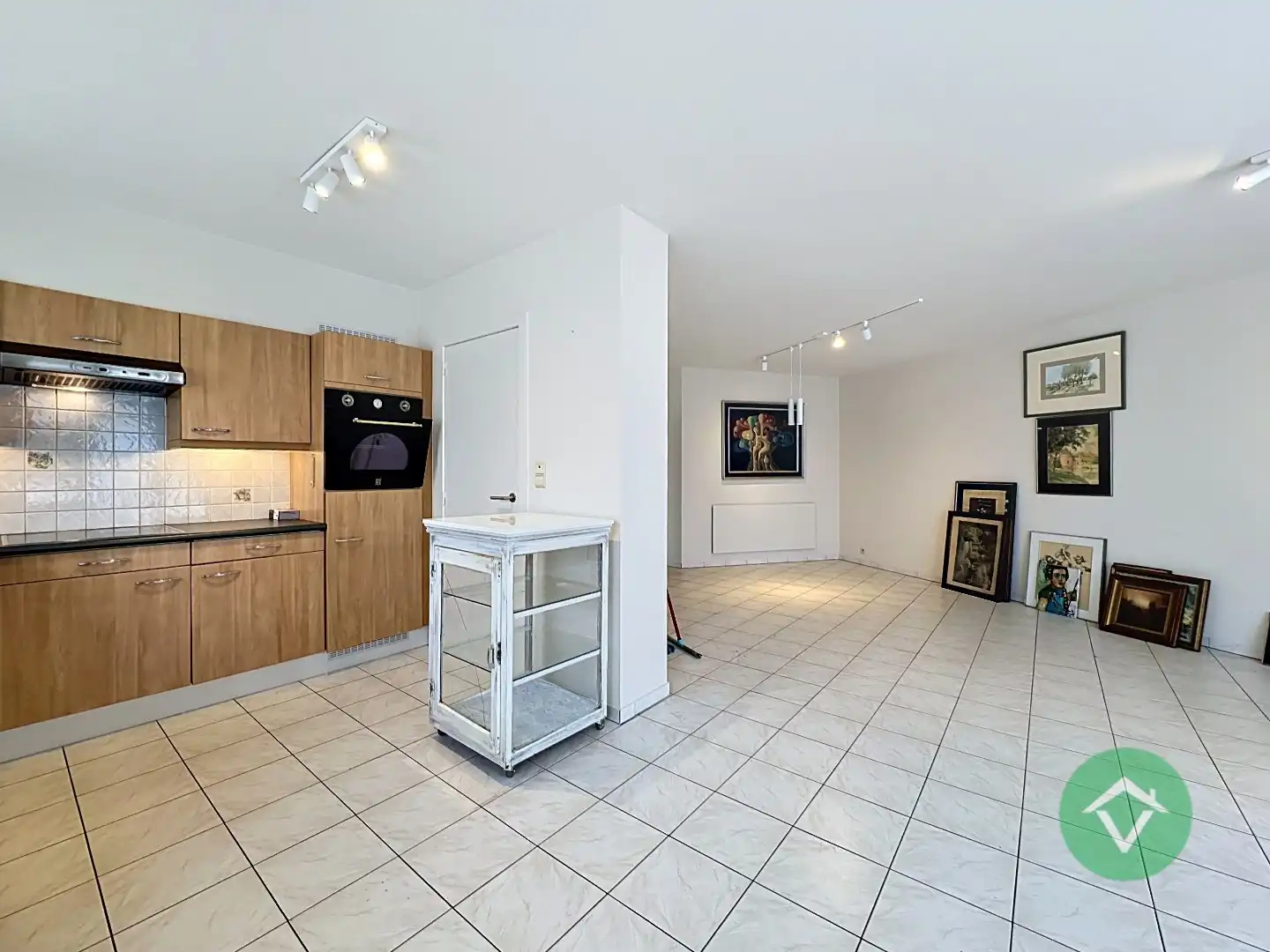 Gelijkvloers appartement met 2 slaapkamers in hartje Koekelare foto 7