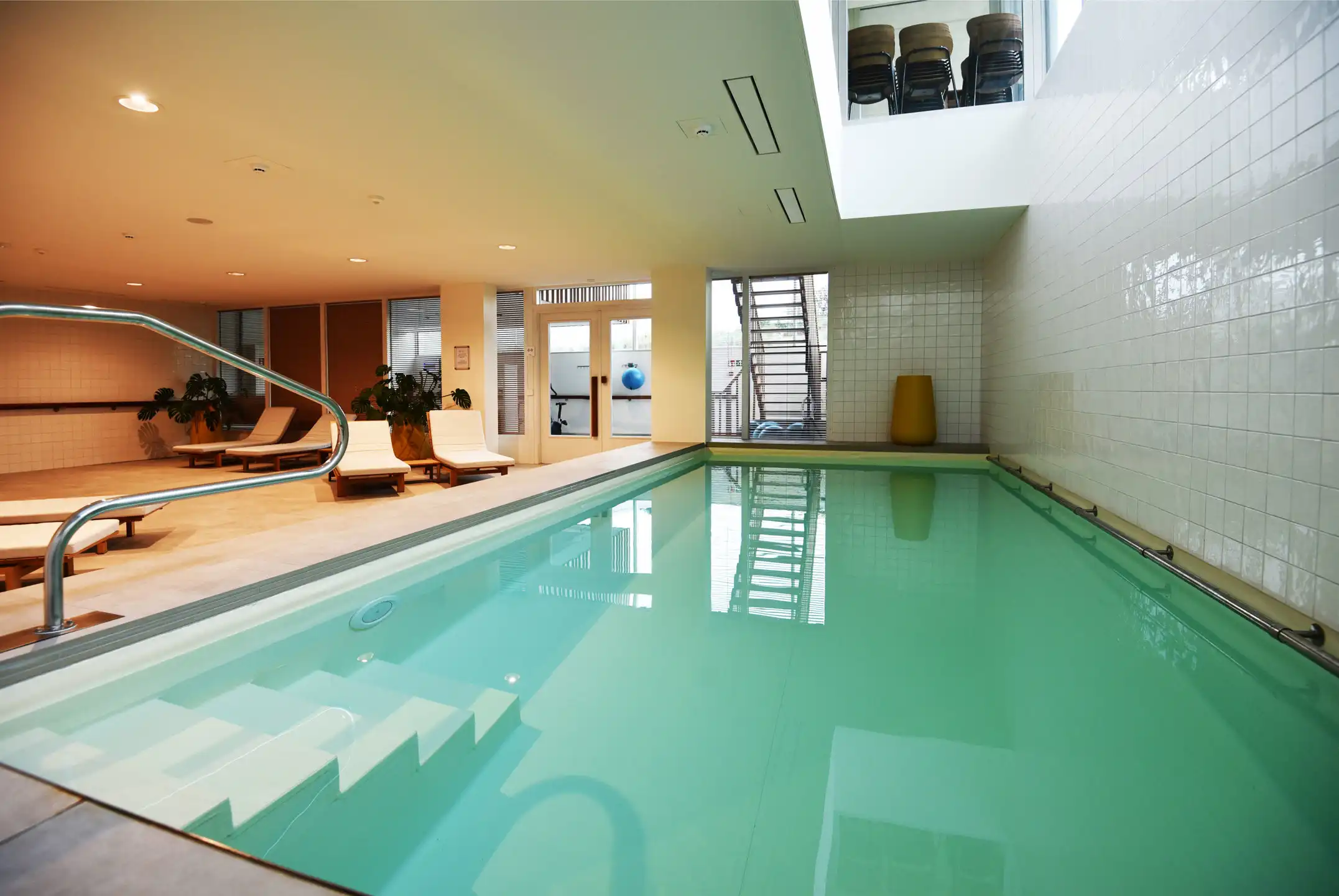 Exclusieve assistentiewoning in het hart van Oostduinkerke foto {{pictureIndex}}