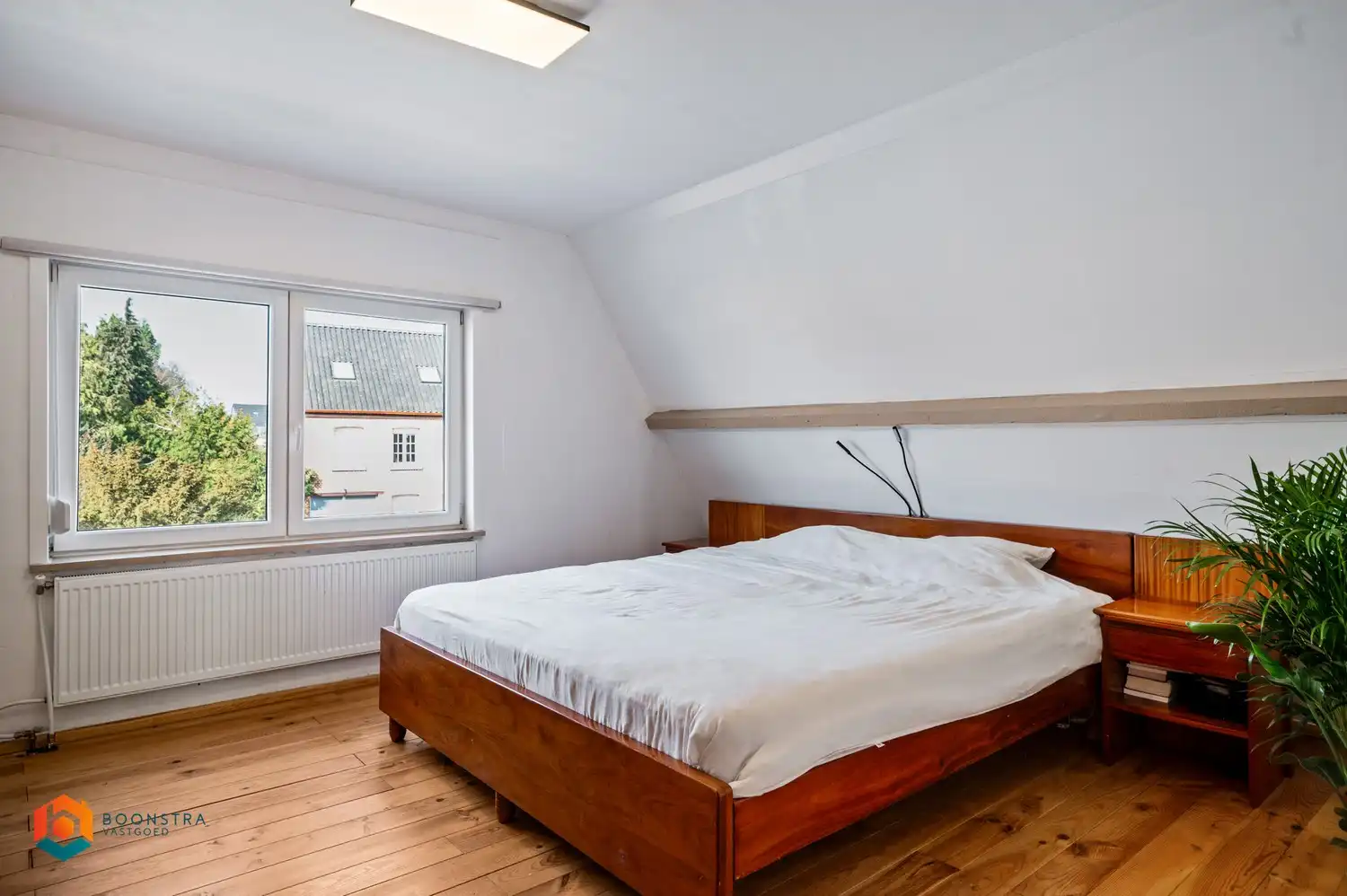 Leuke woning met 3 slpkrs en vergund magazijn/loods van 300m² foto 22