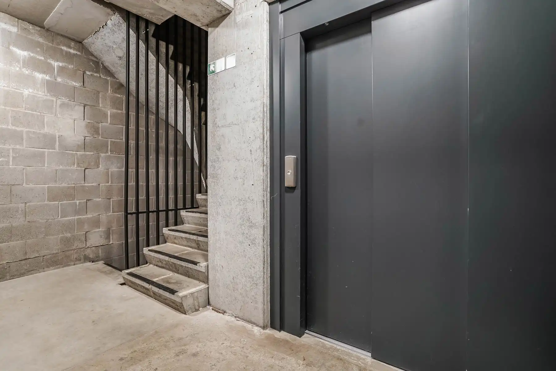 Zeer ruim en veelzijdig commercieel gelijkvloers op topligging in Wolvertem foto 19