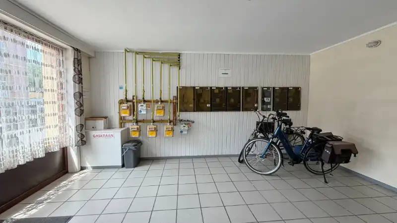 Opbrengsteigendom met 7 appartementen + ruime garage-magazijn 150m² foto 5