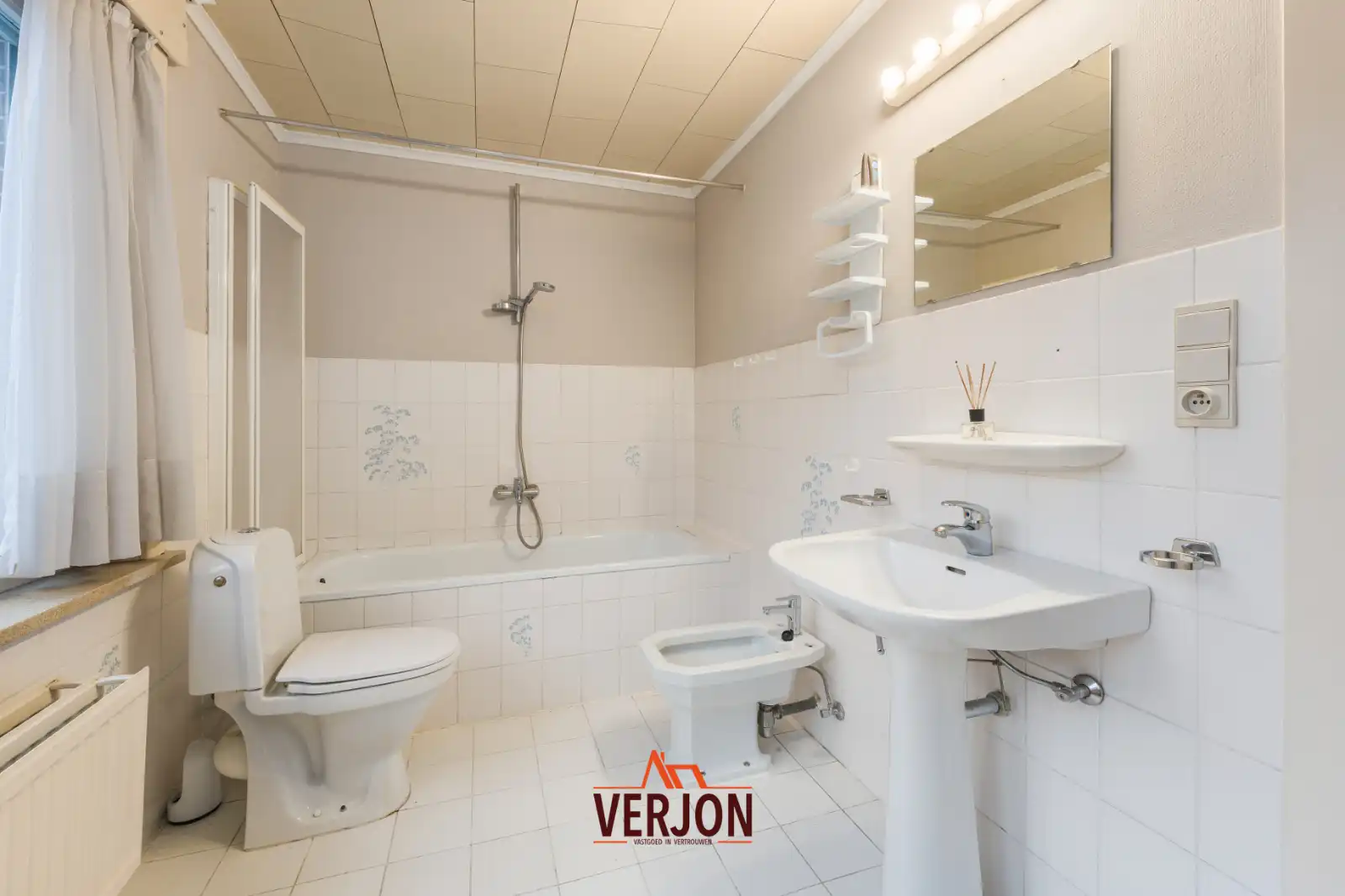 Ruime gezinswoning met binnentuin! foto 12