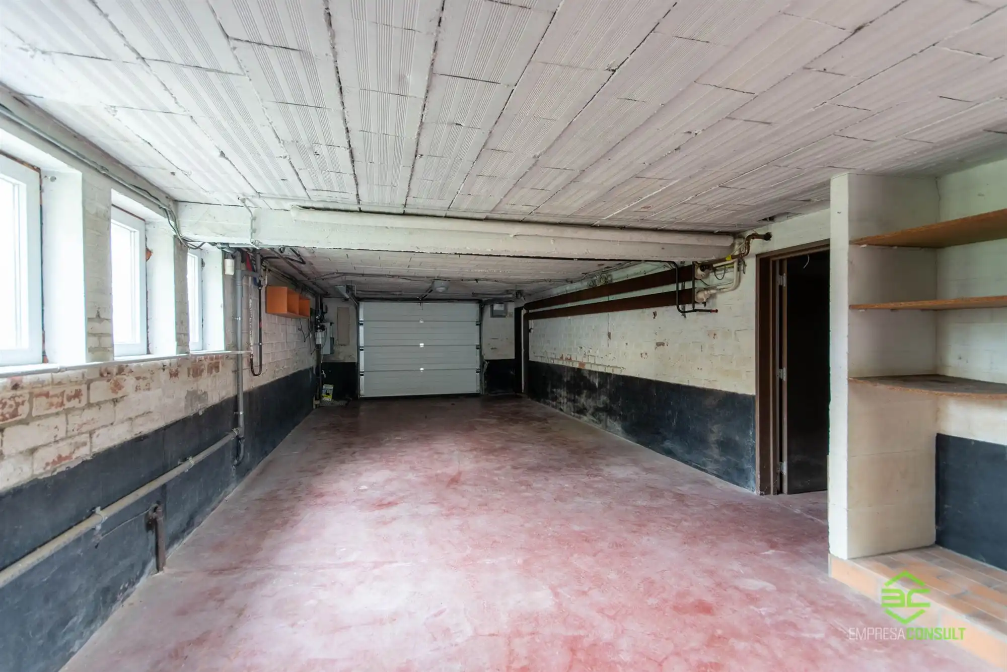 Te renoveren gezinswoning met 3 slpk op 7a 52ca nabij het centrum! foto 12