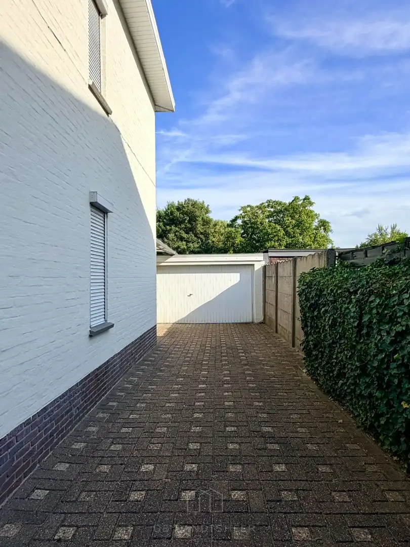 Te renoveren halfopen bebouwing met 3 slaapkamers in hartje Bornem - Een woning met potentieel! foto 22