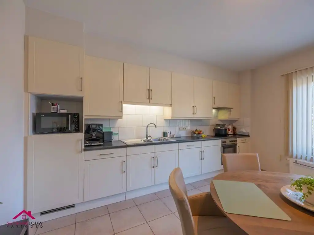 Meergezinswoning in gesloten bebouwing foto 21