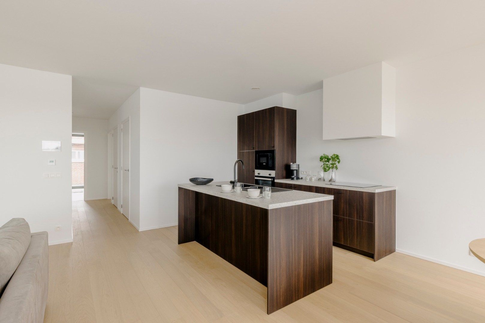 Ruim en lichtrijk appartement te koop in centrum Waregem foto 7