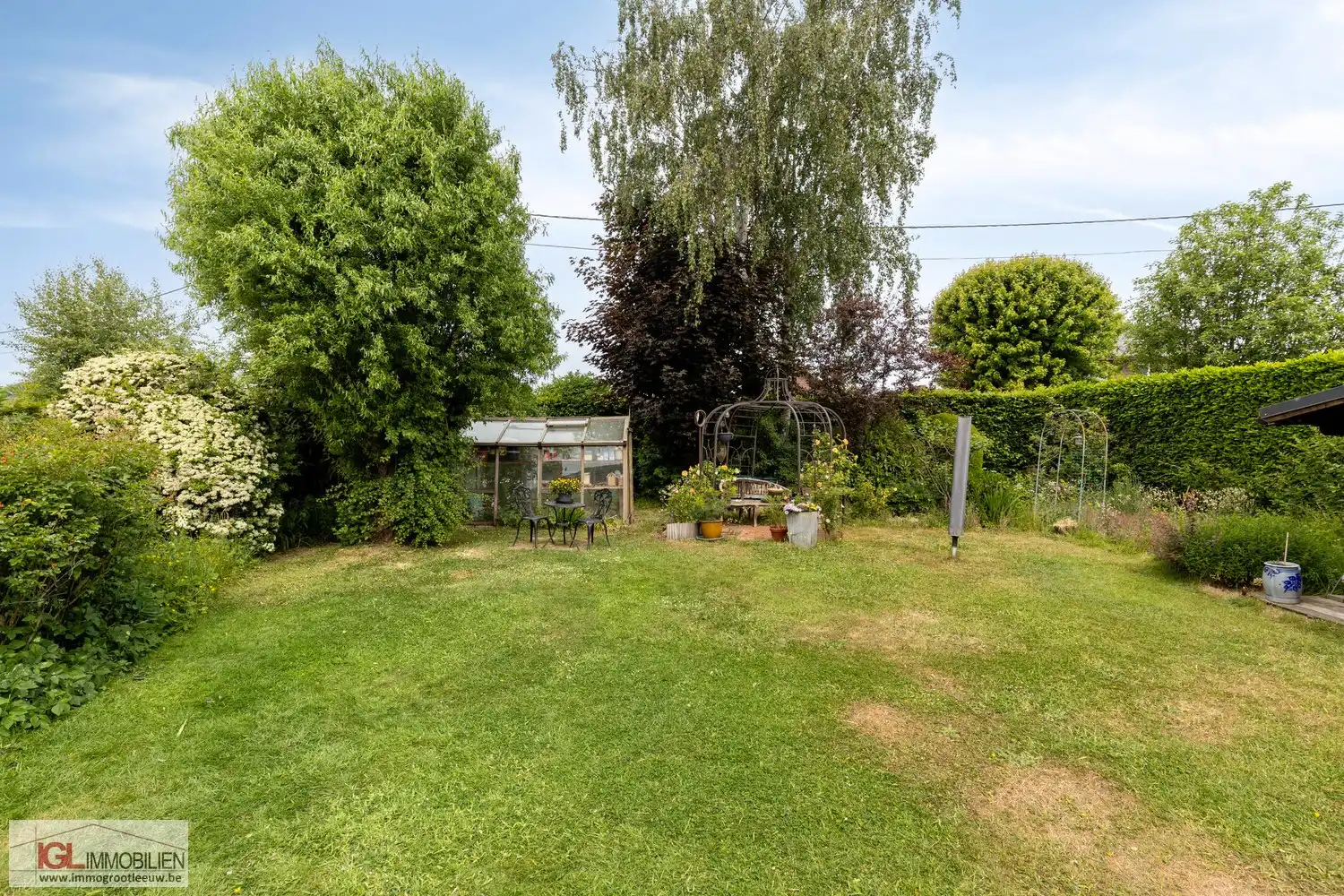 --- VERKOOP OP LIJFRENTE --- Charmante en perfect onderhouden bungalow met prachtige tuin foto 25