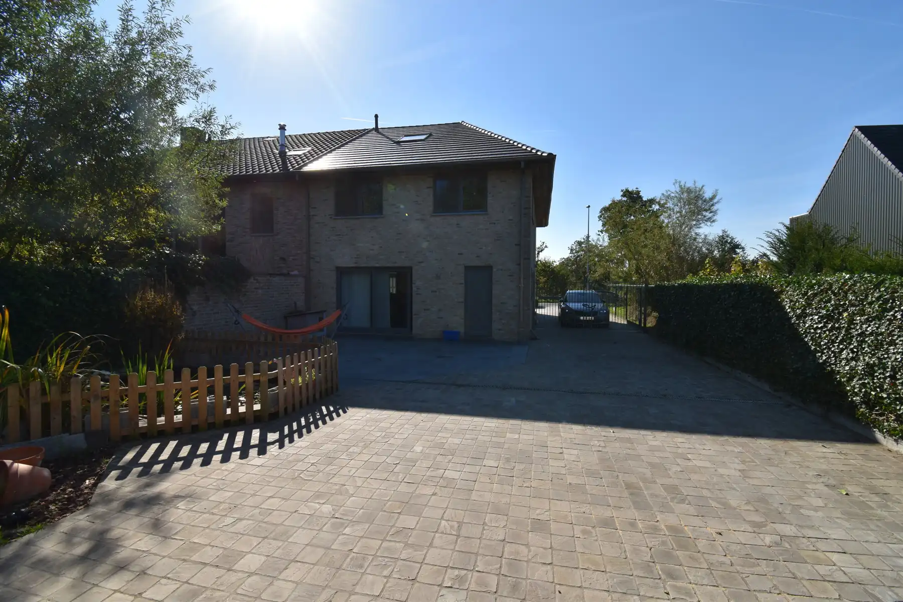 Grote, energiezuinige woning langs kanaal  foto 21