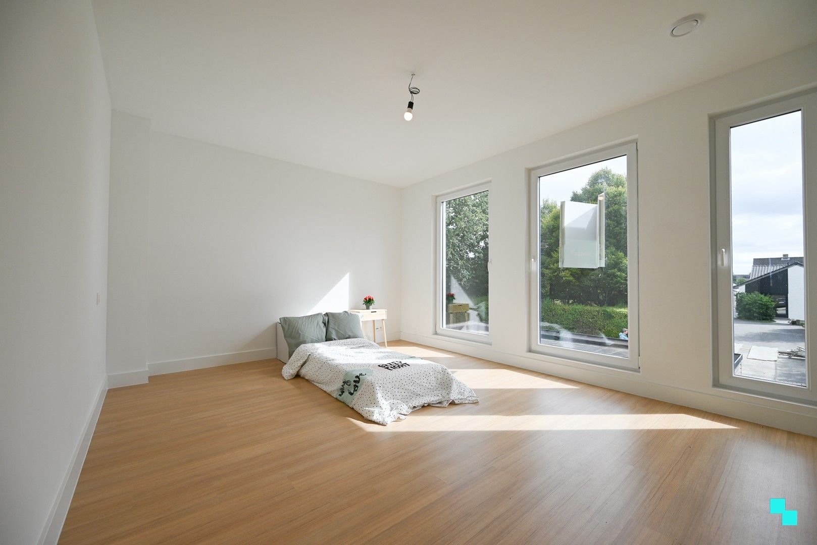 Volledig afgewerkte en instapklare nieuwbouwwoning te Ingelmunster foto 13