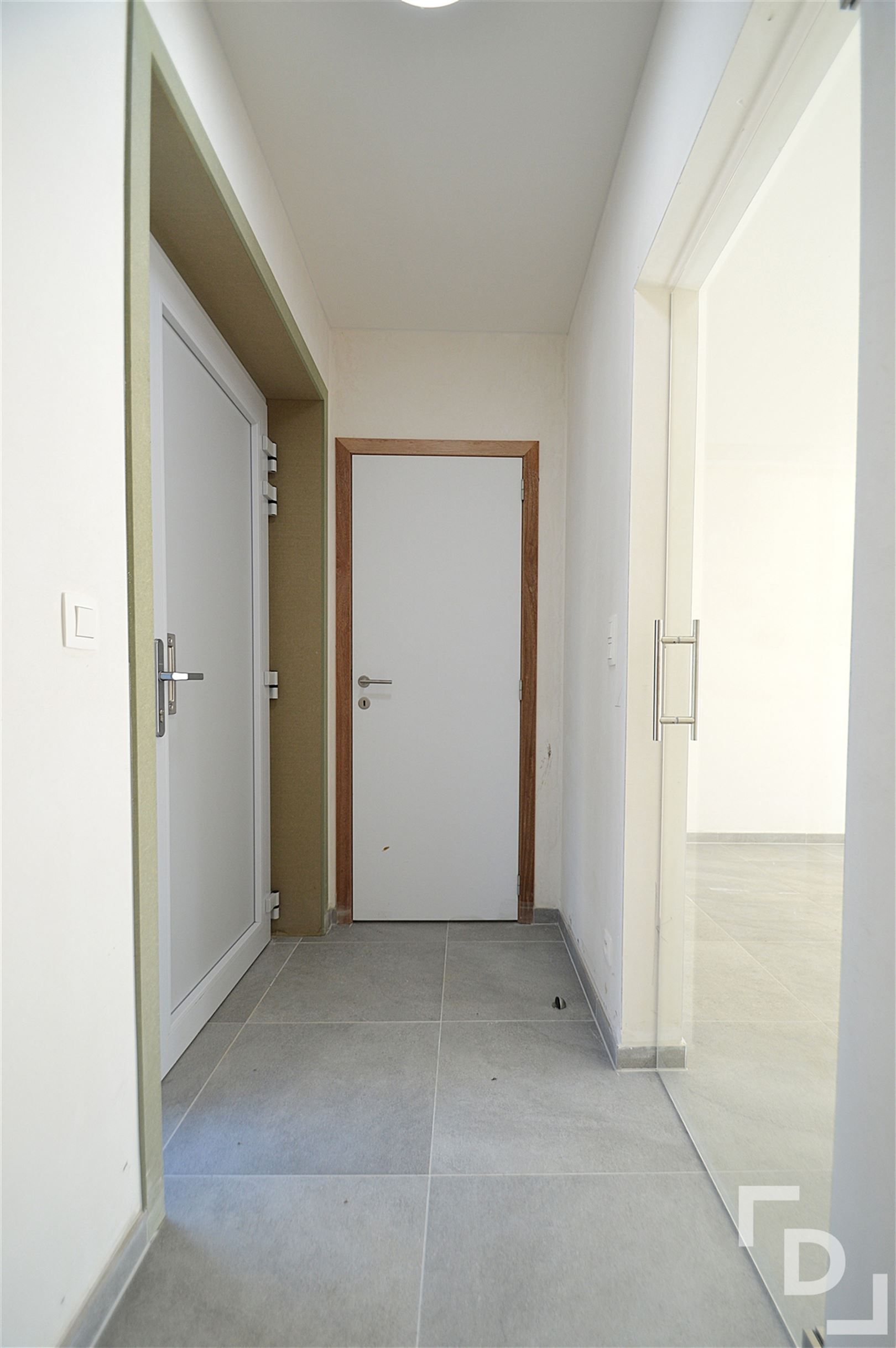 Nieuwbouwwoning met carport te huur in Wijtschate. foto 15