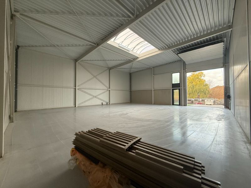 Nieuwbouw KMO loodsen tussen Antwerpen, Brussel en Gent foto 4