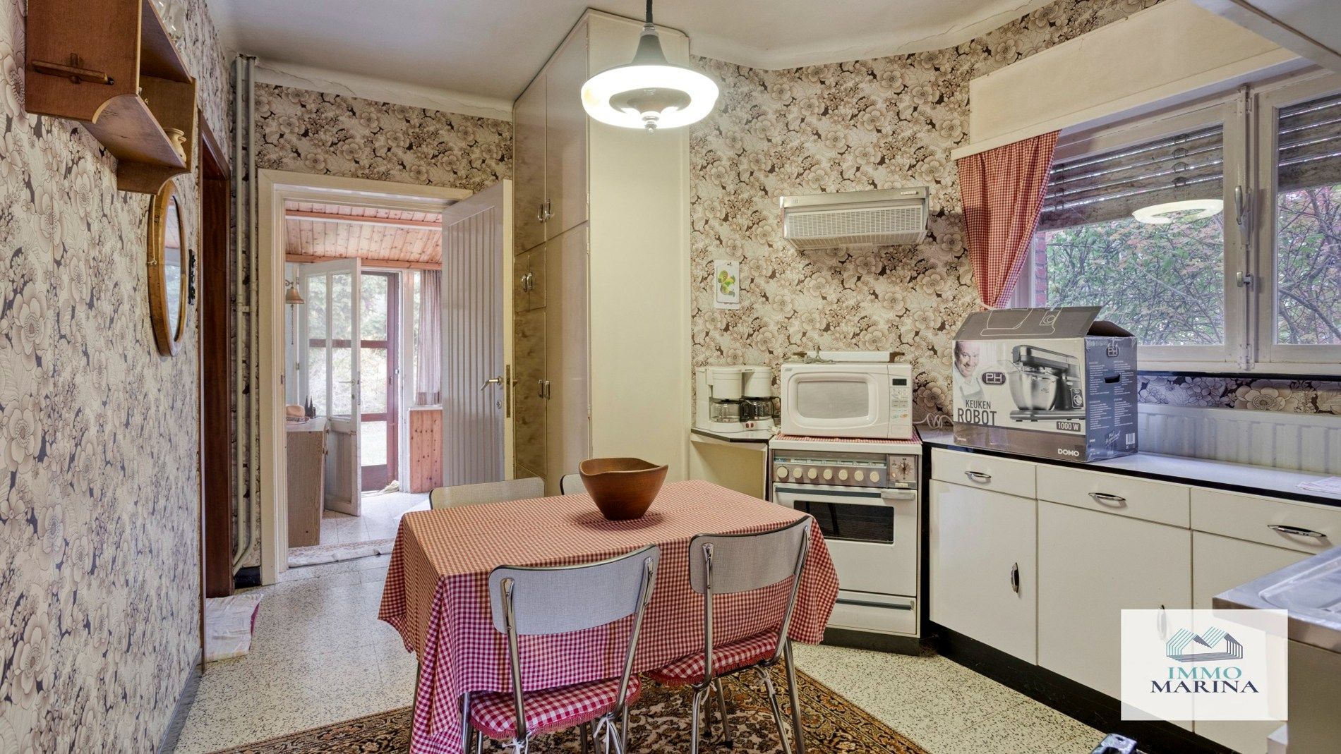 Zeer rustig gelegen woning met 2 slpks op 24a 10ca foto 5