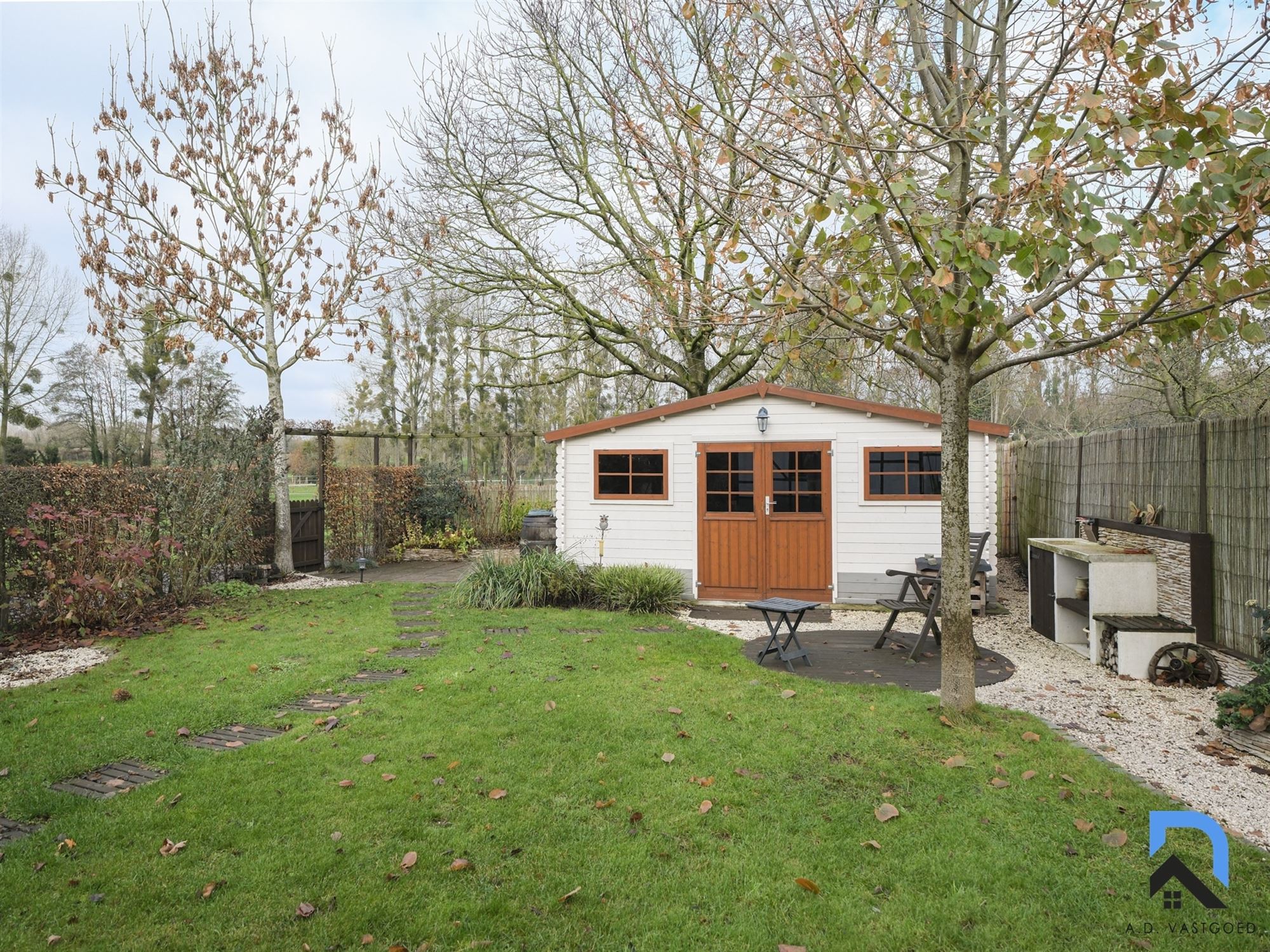 Mooie woning in het groen foto 25