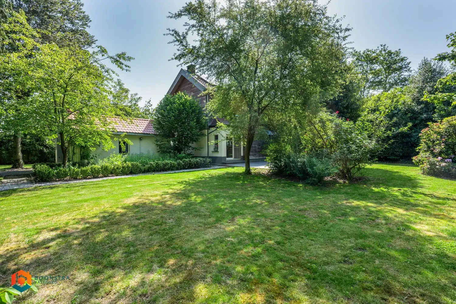 Charmante energiezuinige woning op rustige TOPlocatie te Sint-Katelijne-Waver foto {{pictureIndex}}
