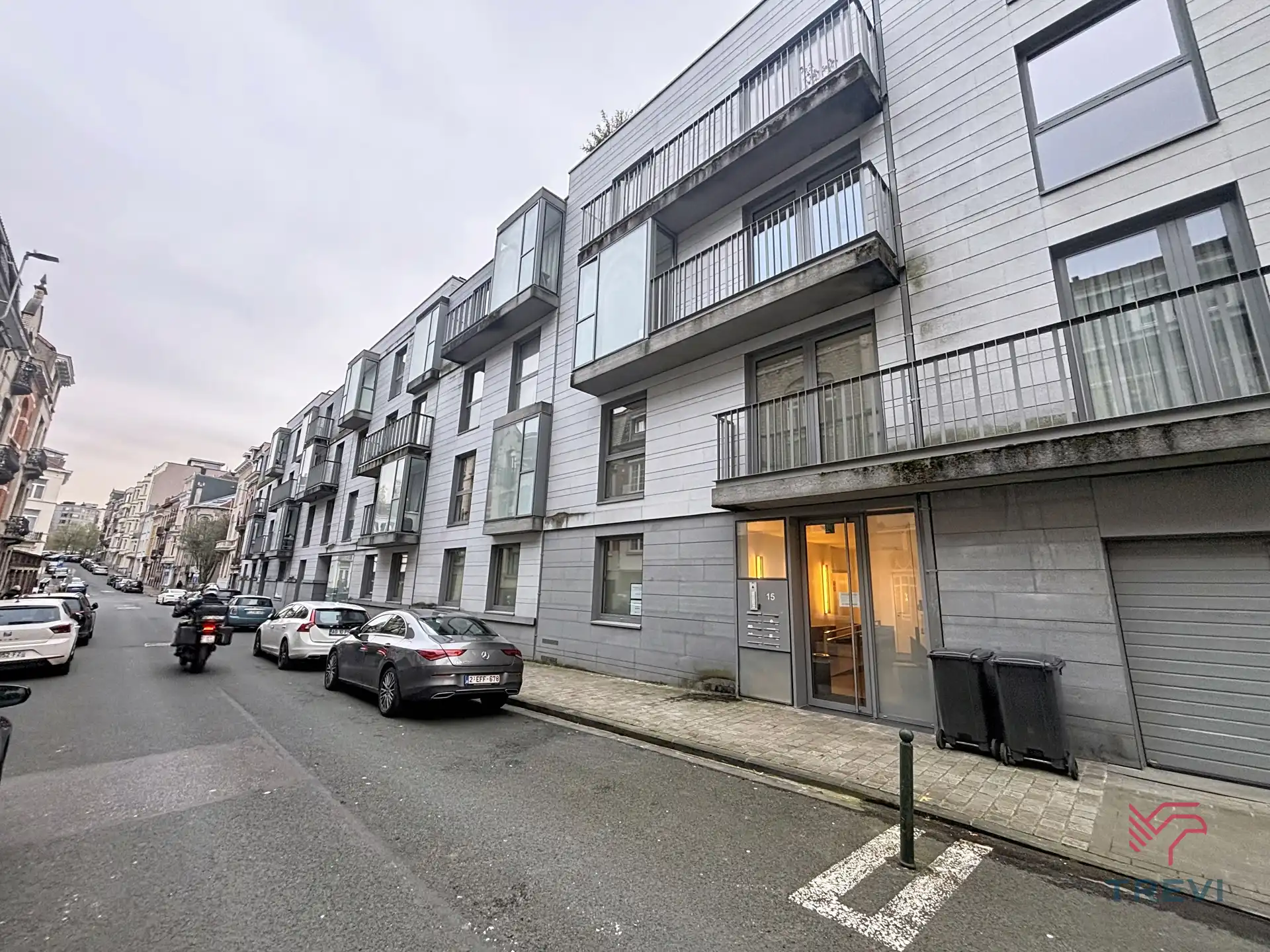 Mooi appartement met 2 slpkmrs + terrassen + parkeerplaats foto 14