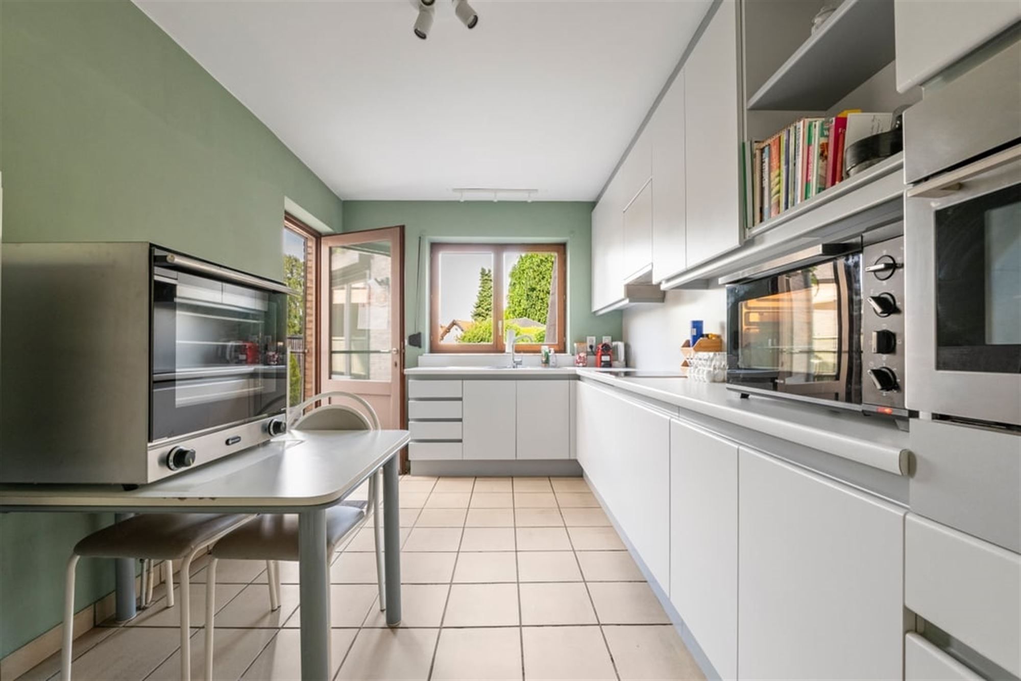 LEUKE GEZINSWONING MET GARAGE OP EEN TOPLOCATIE IN SINT-TRUIDEN  foto 11