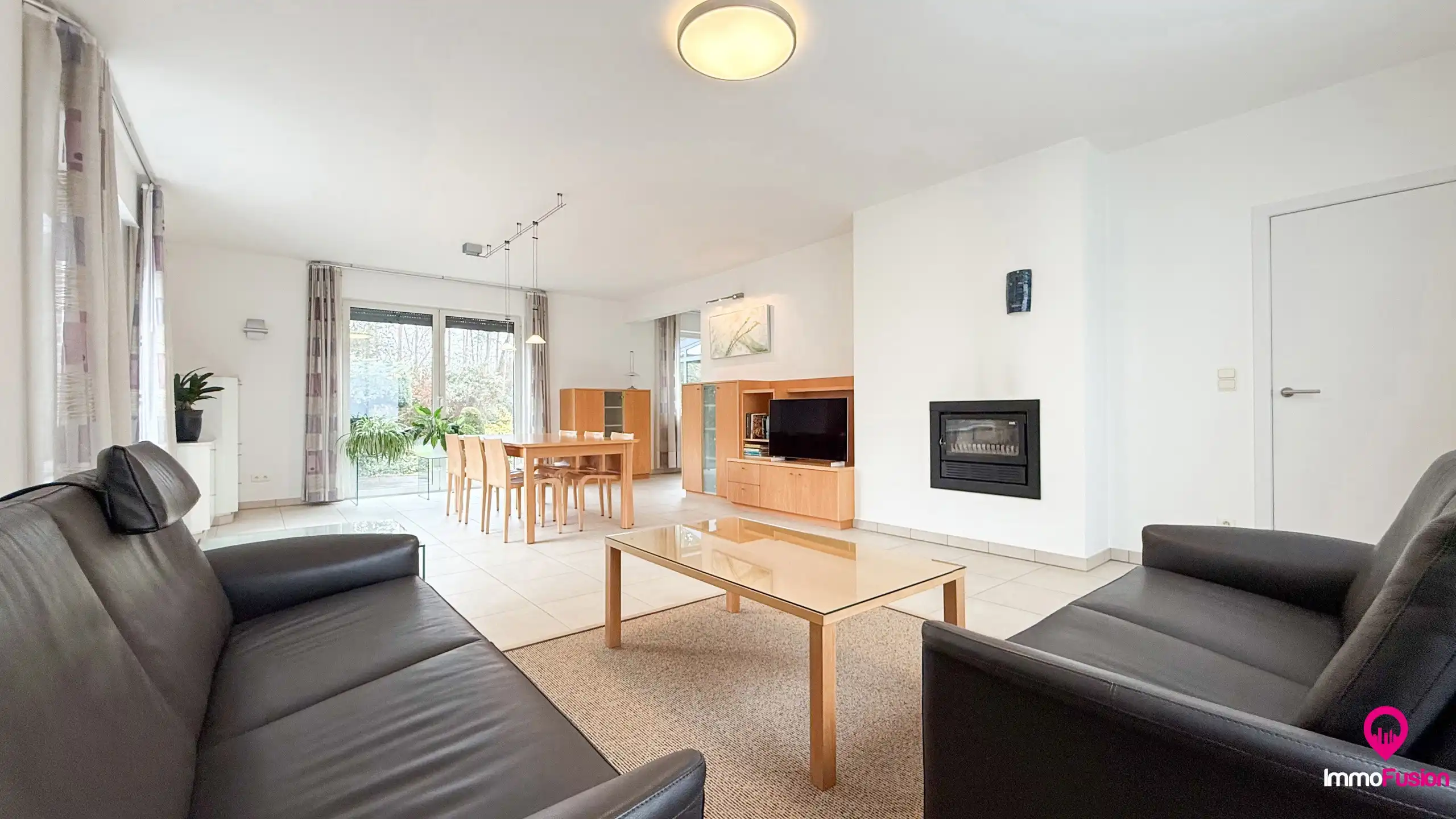 Gezinswoning met ruime garage op riant perceel te Beringen! foto 4