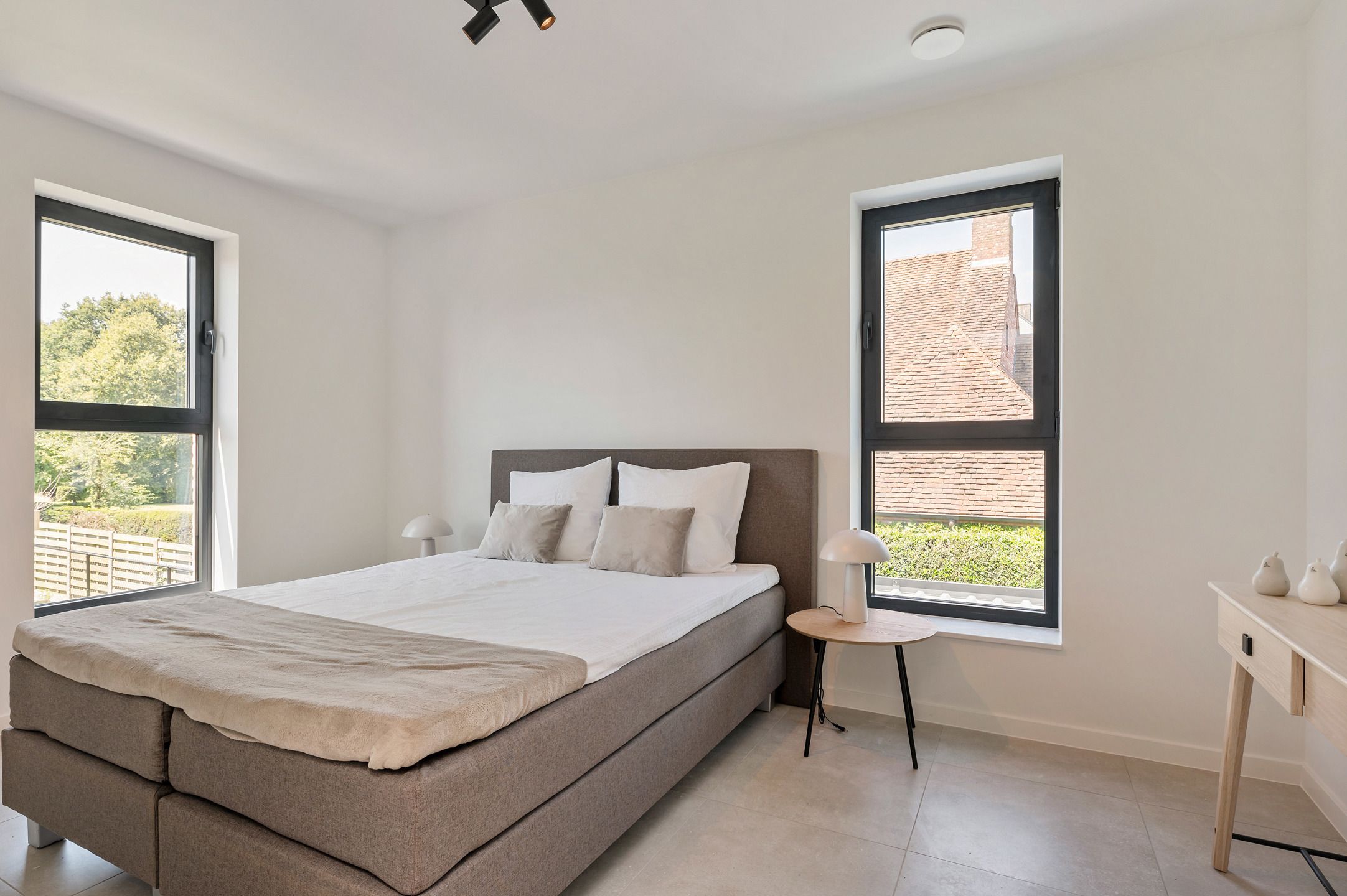Woningen met 3 slpk, parking, bijgebouw en west tuin foto 13