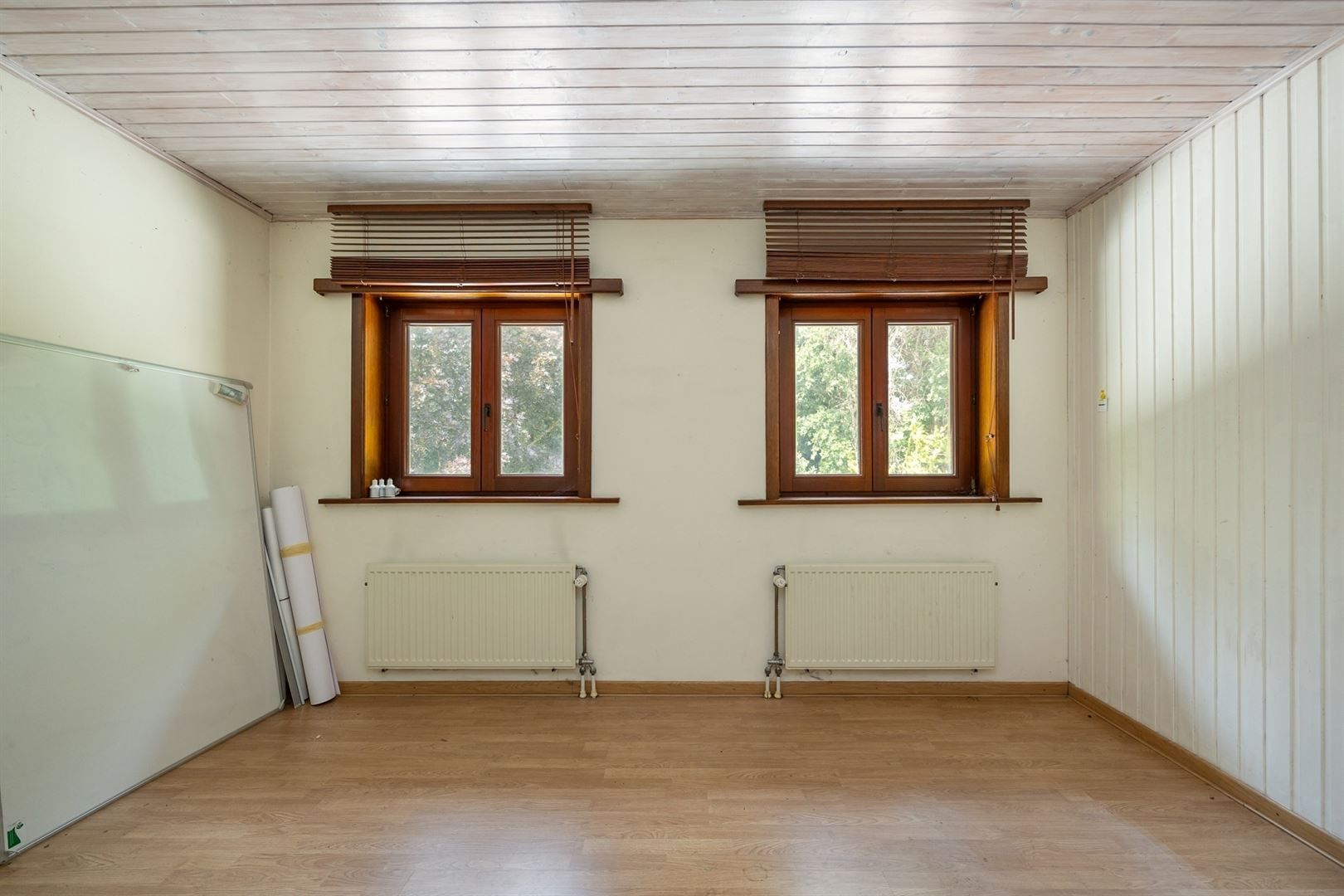 Karaktervolle half open villa met grote tuin 1.189m² in een rustige straat. foto 17