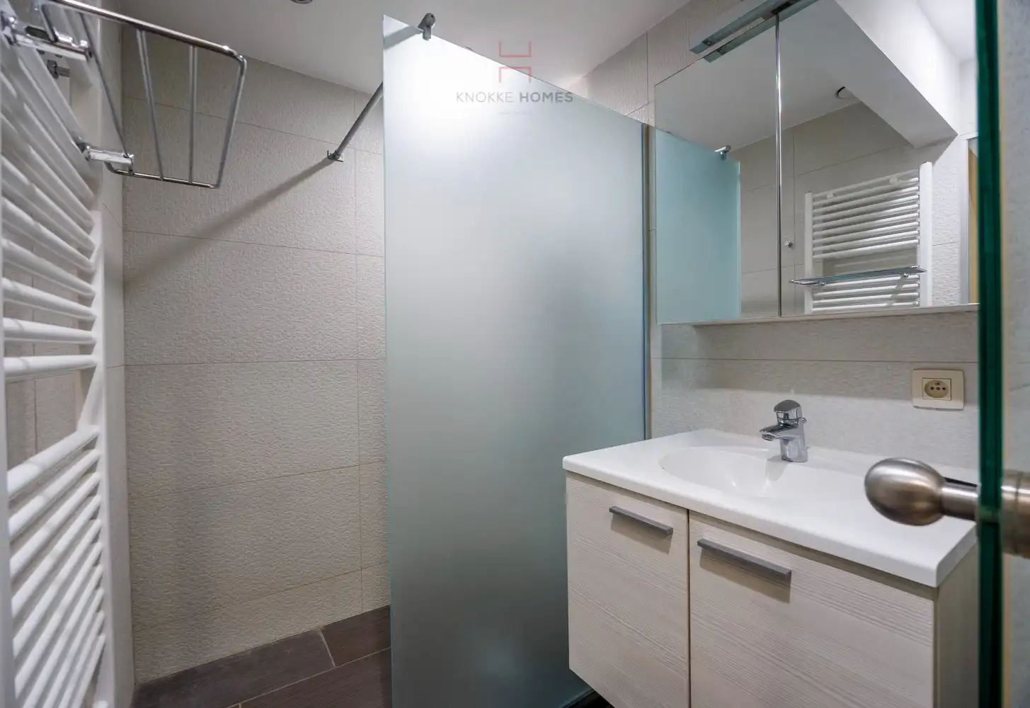Ruim en lichtrijk duplexappartement met 2 slaapkamers foto 13