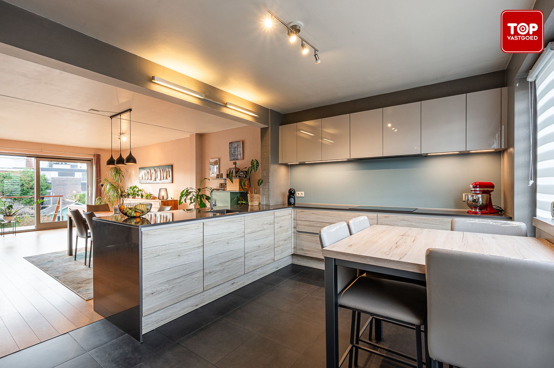 Bel-etagewoning met 3 slaapkamers, jacuzzi en sauna foto 9