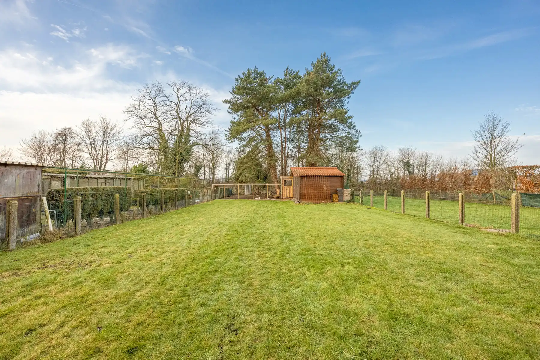 Recent gerenoveerde woning op een ruim perceel van 996 m². foto 30