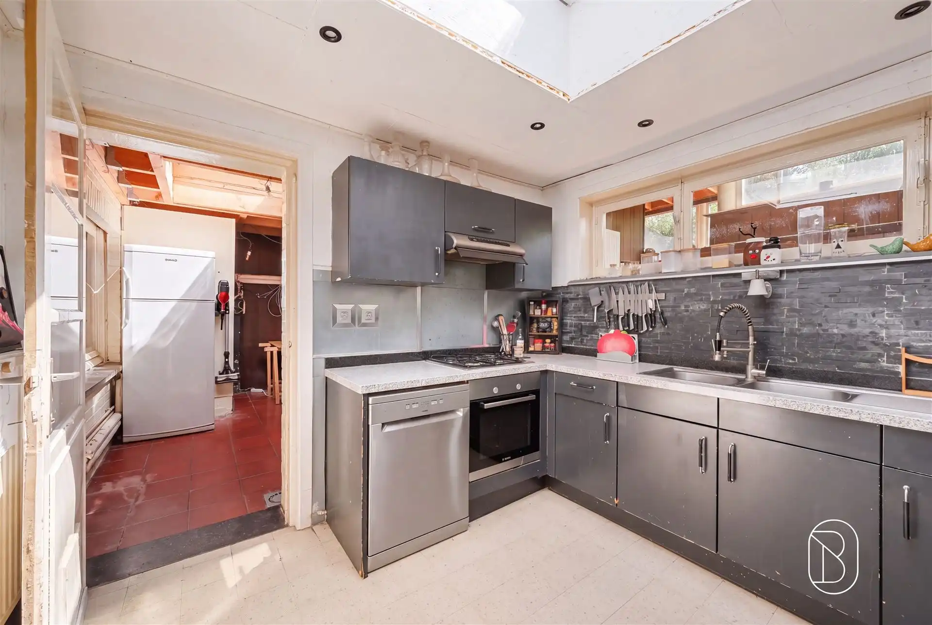 Bel-etagewoning met 3 slpk, garage en tuin in Vloesberg foto 13