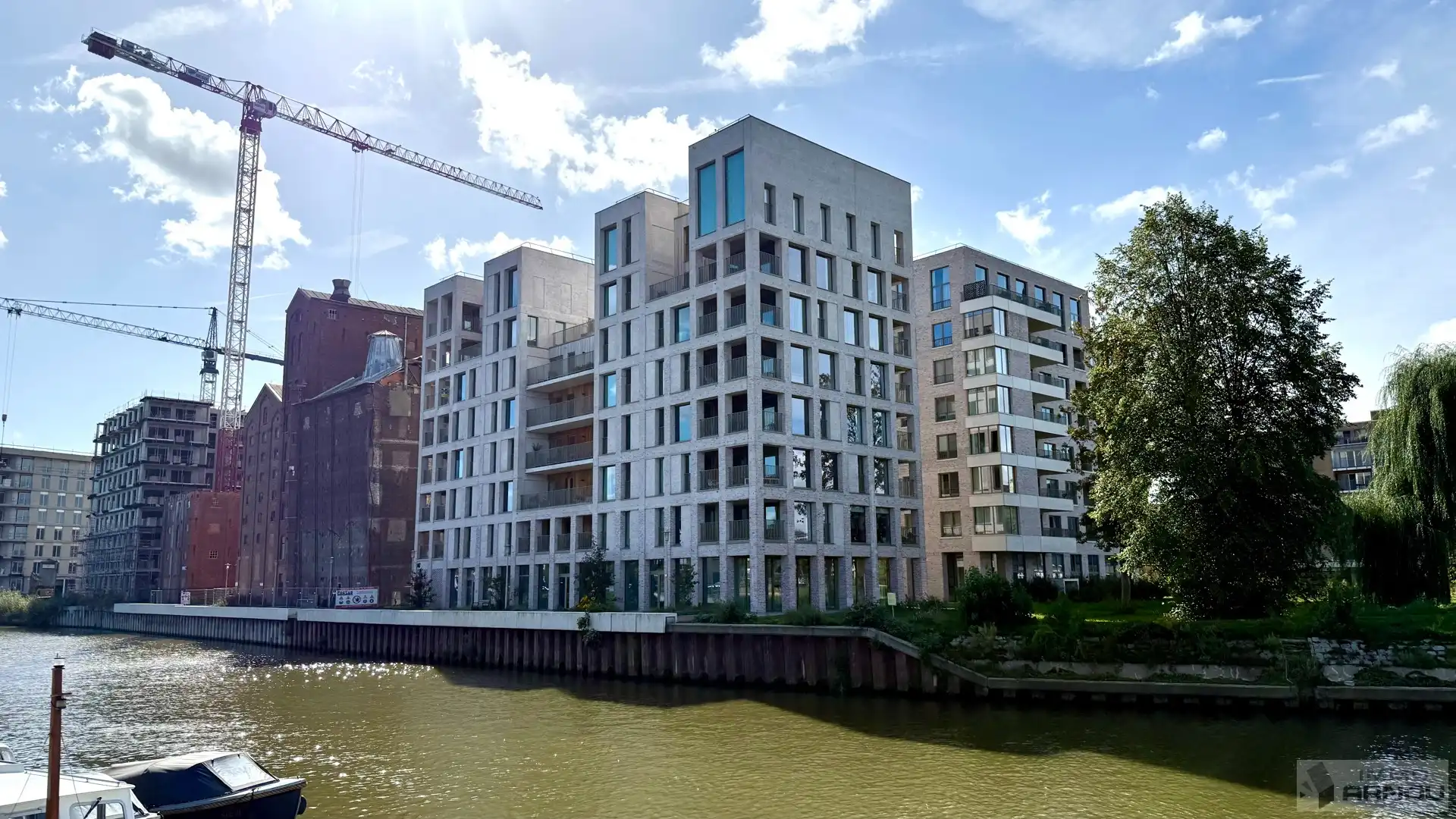 Instapklaar recent appartement met 2 slaapkamers foto 23