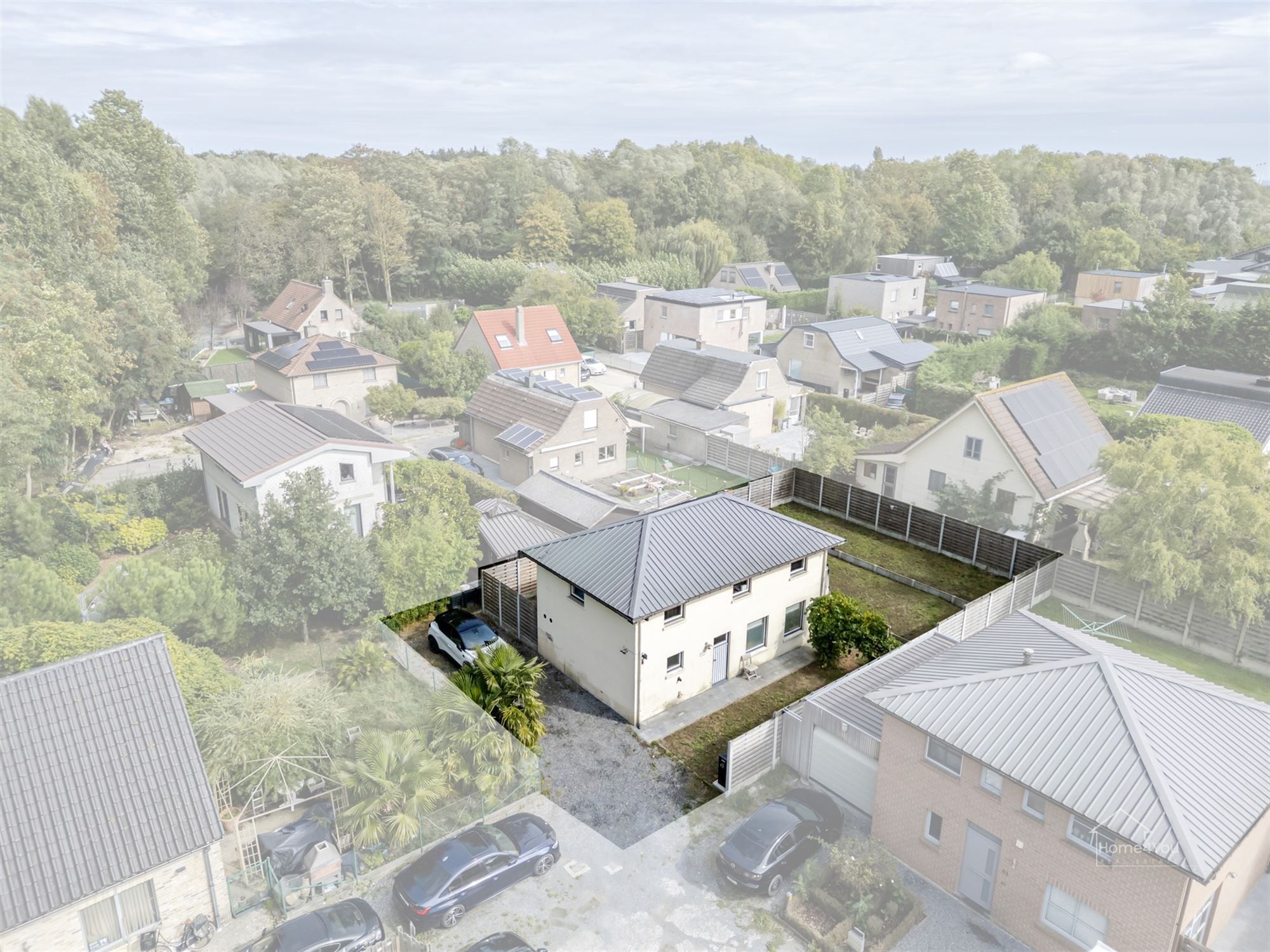 Instapklare en energiezuinige woning met mooie tuin. foto {{pictureIndex}}