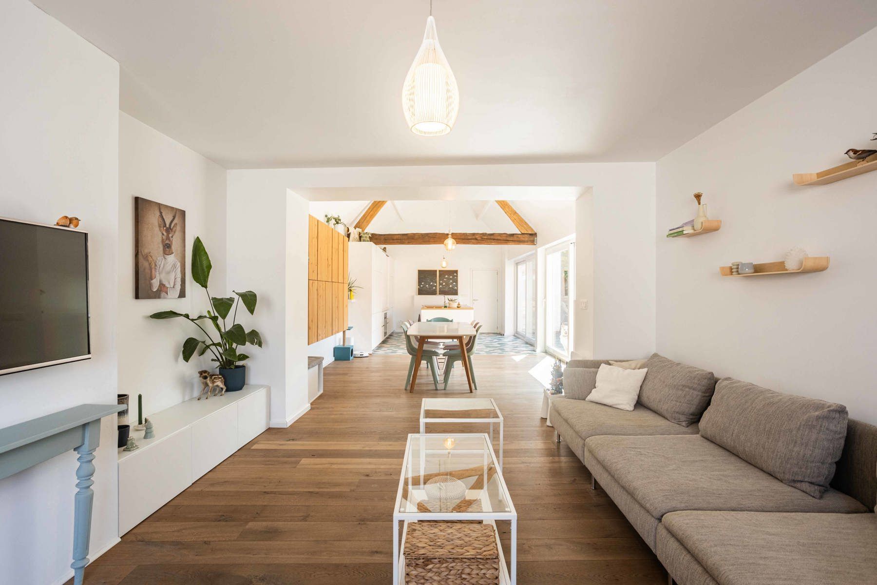 Veelzijdige (dubbele) woning met loods op ruim perceel foto 4