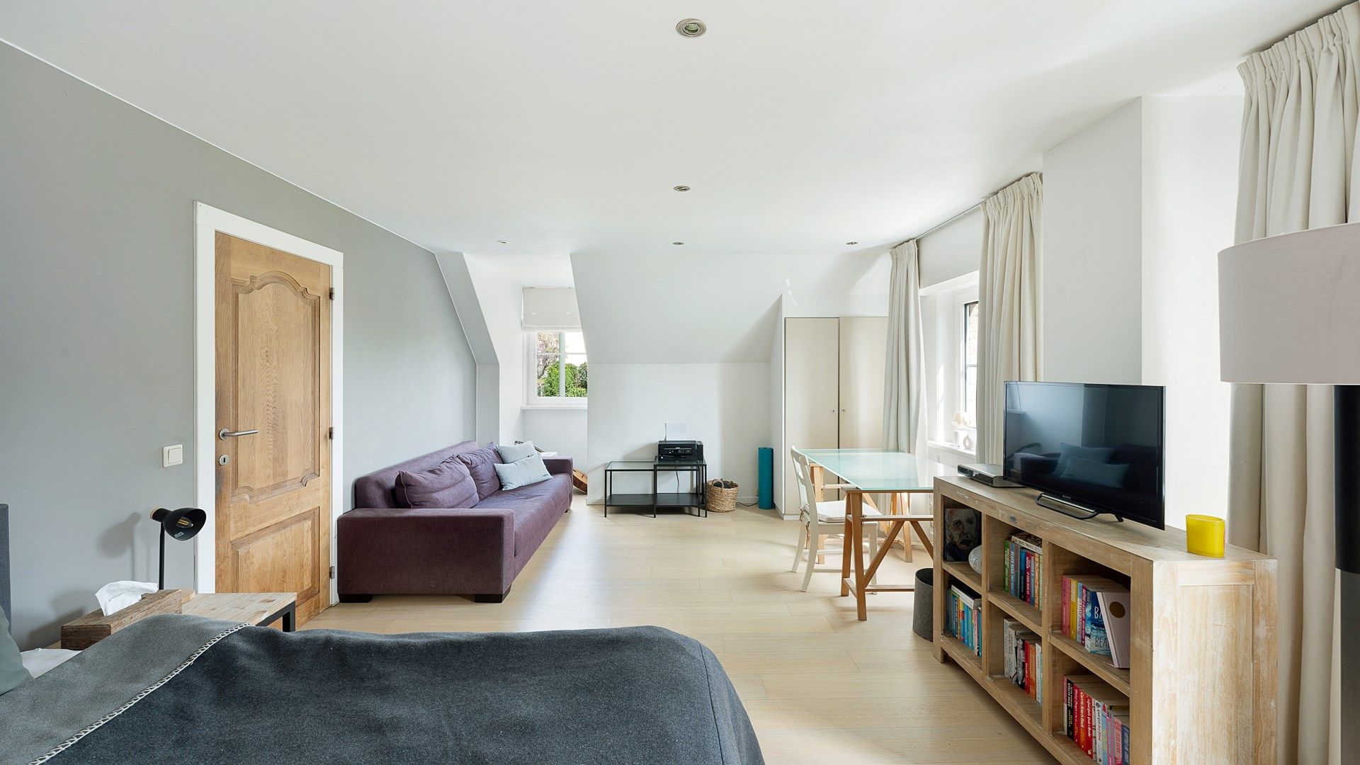 Residentieel gelegen villa op 916 m² grond  foto 21