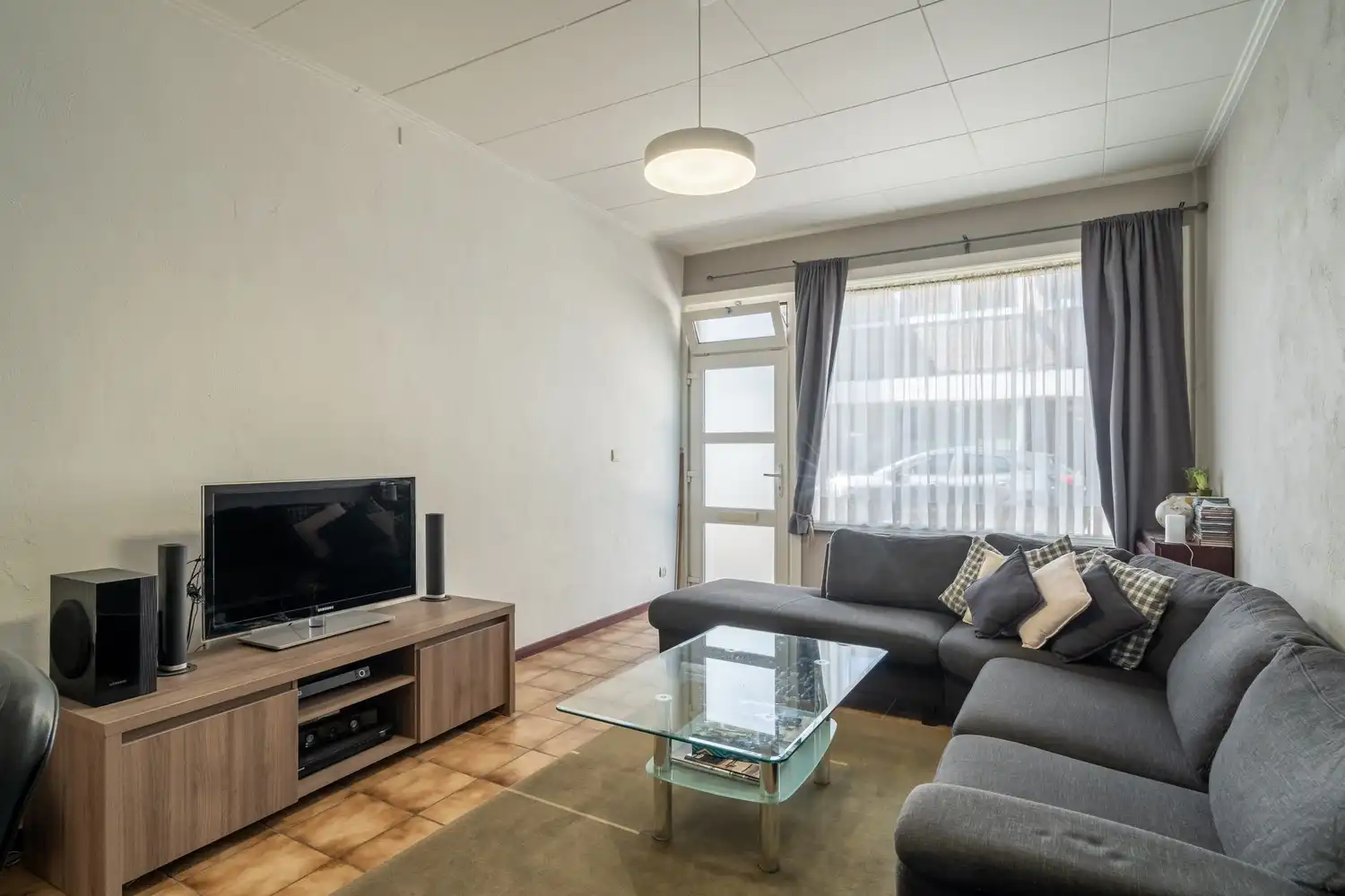 Gelijkvloers pand in het centrum van Sint-Truiden! foto 4