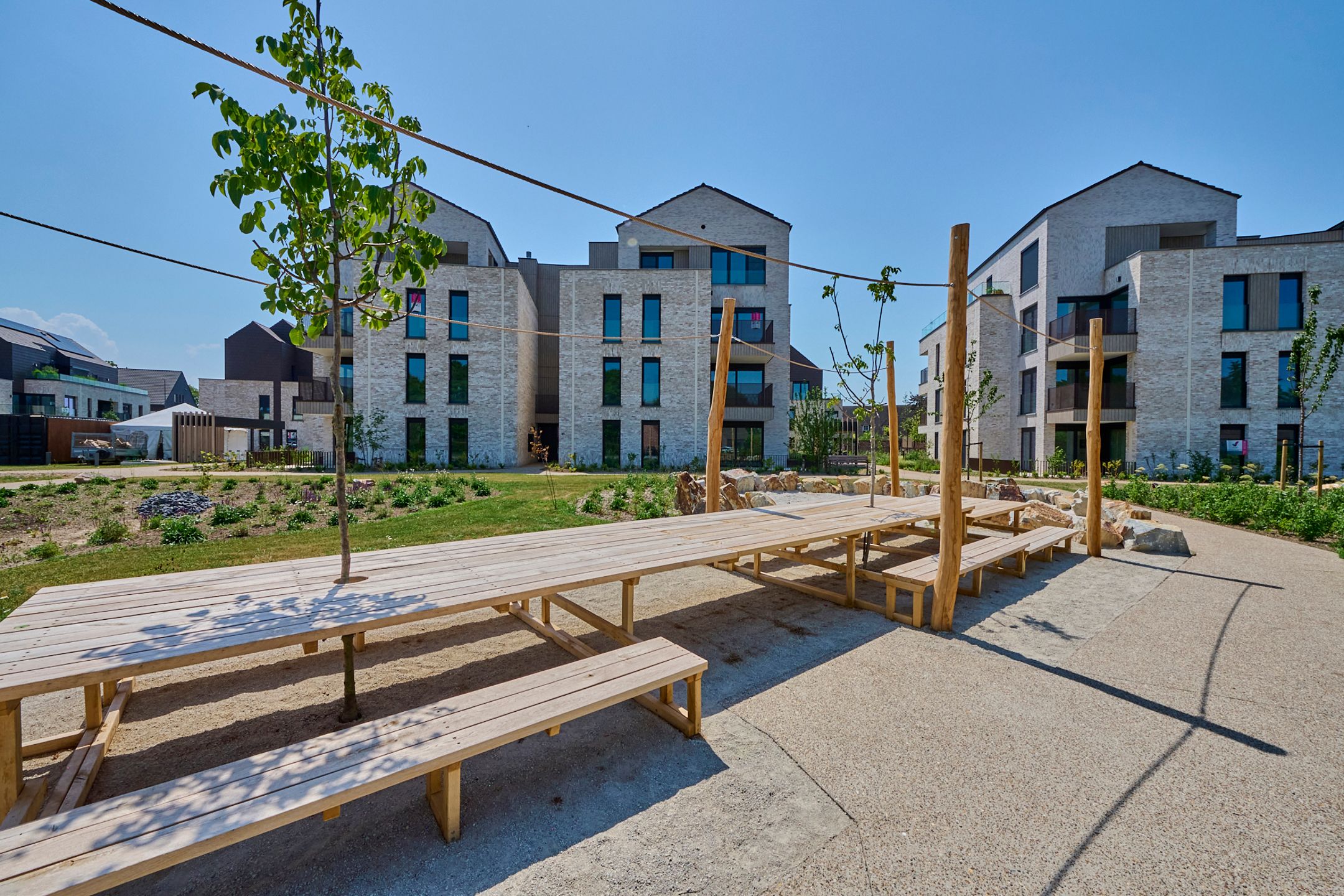 Gelijkvloers nieuwbouwappartement + privé tuintje foto 16