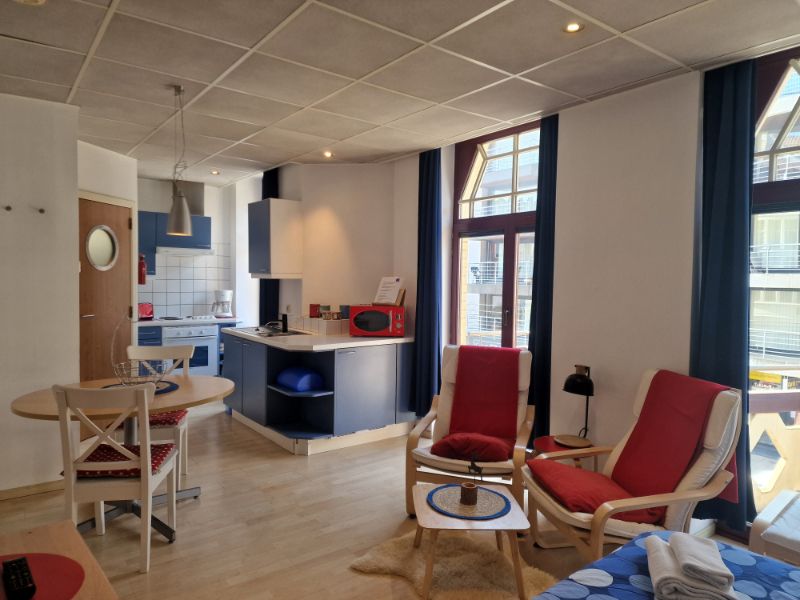 STUDIO IN DE BUURT VAN DE ZEEDIJK foto 3