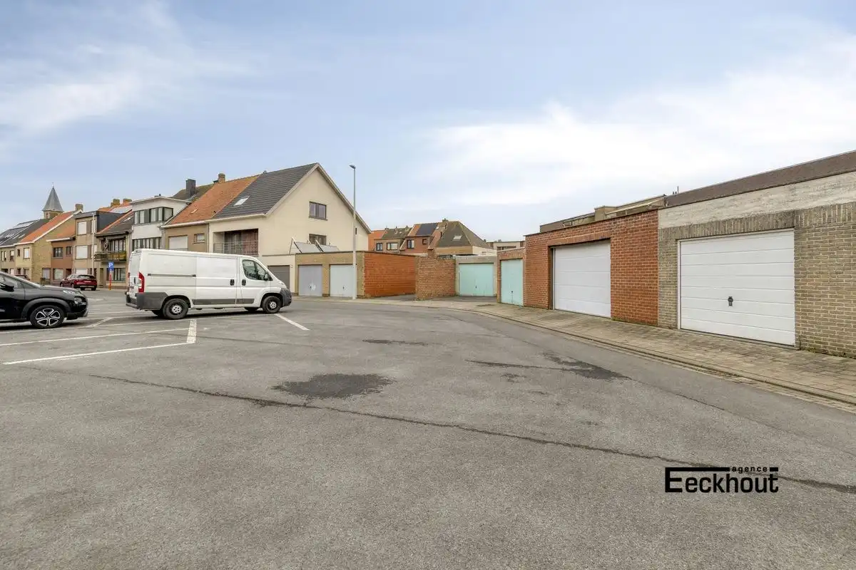 Gezellig appartement met 2 slaapkamers en ruime tuin met garage. foto 12