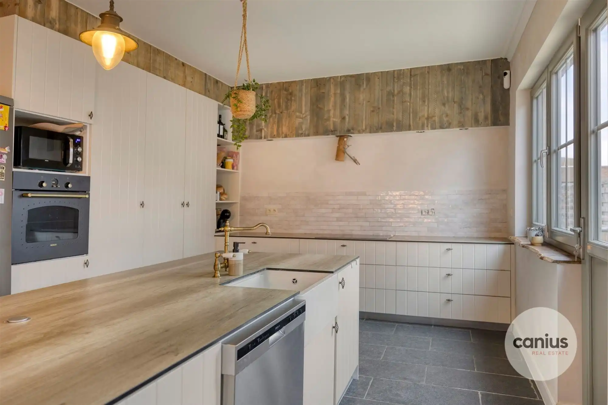 KNAPPE GELIJKVLOERSE WONING MET 4 SLAAPKAMERS foto 5